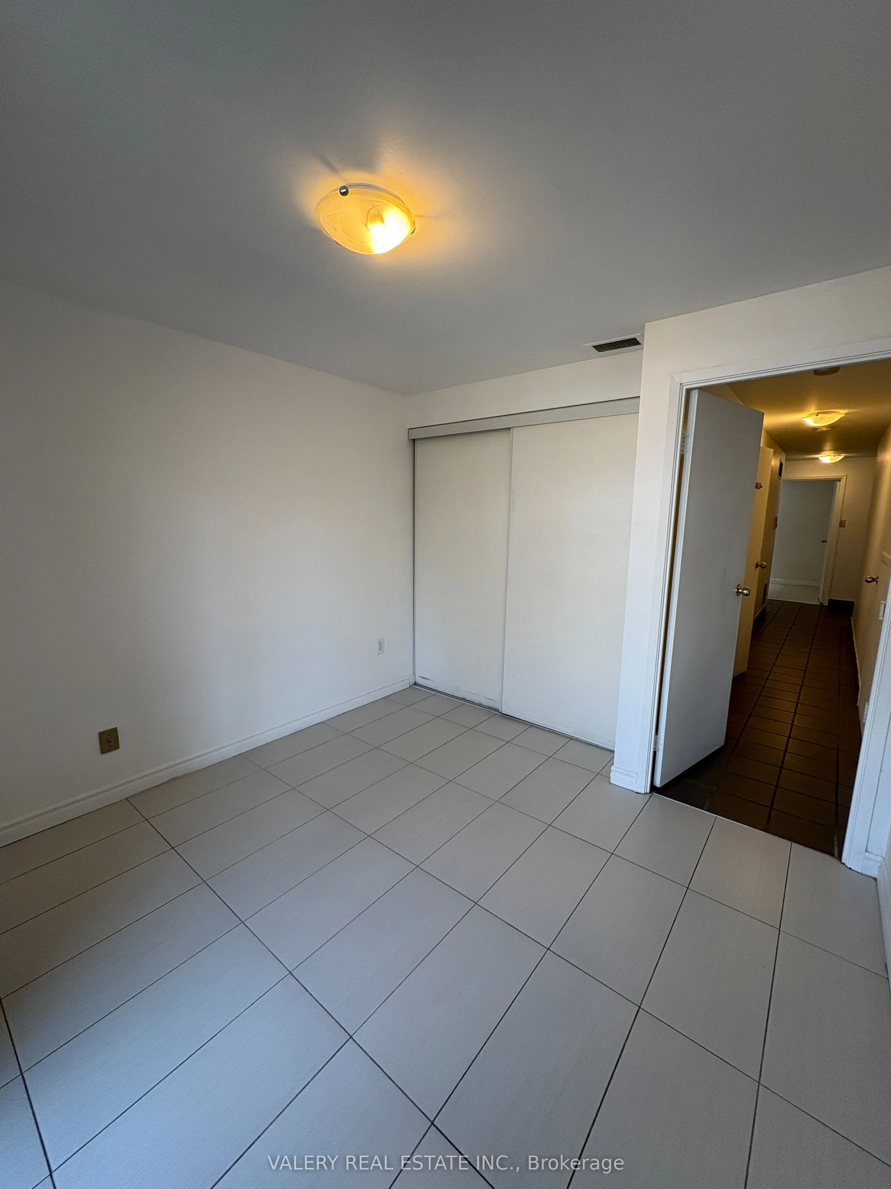 603 Gerrard Street E, #2