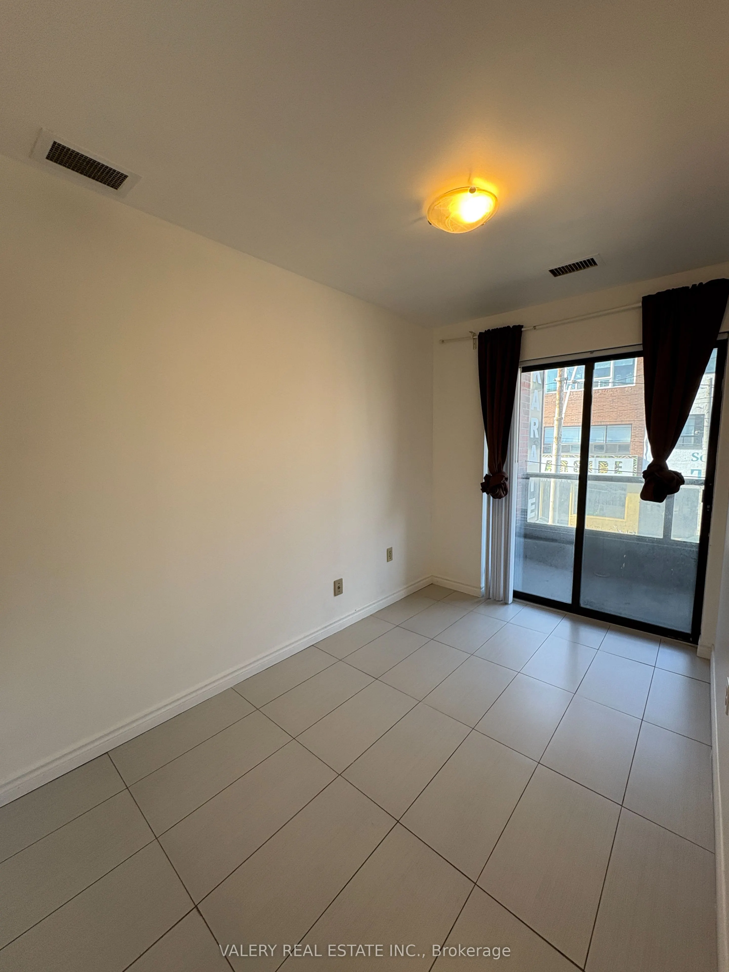 603 Gerrard Street E, #2