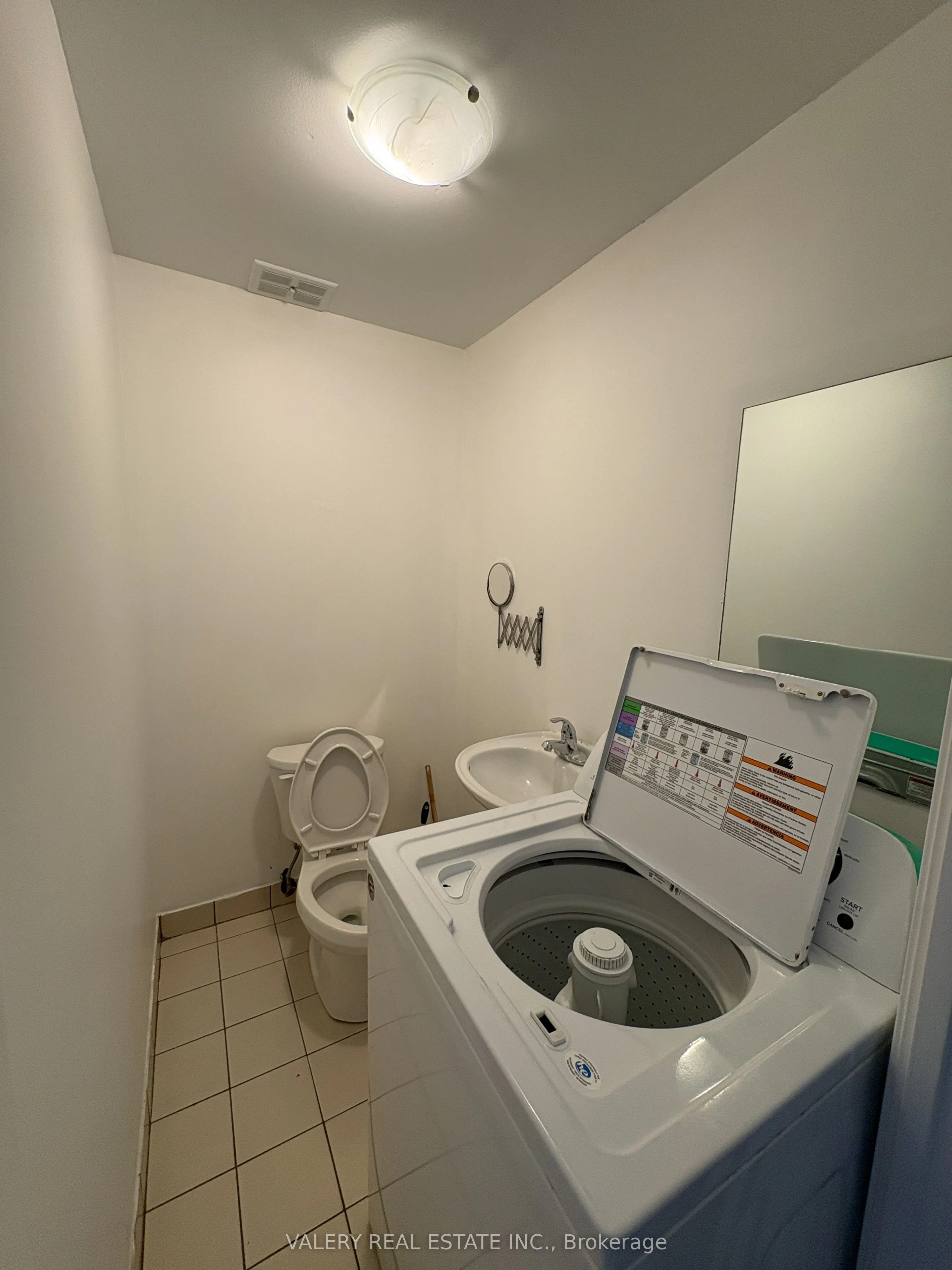 603 Gerrard Street E, #2