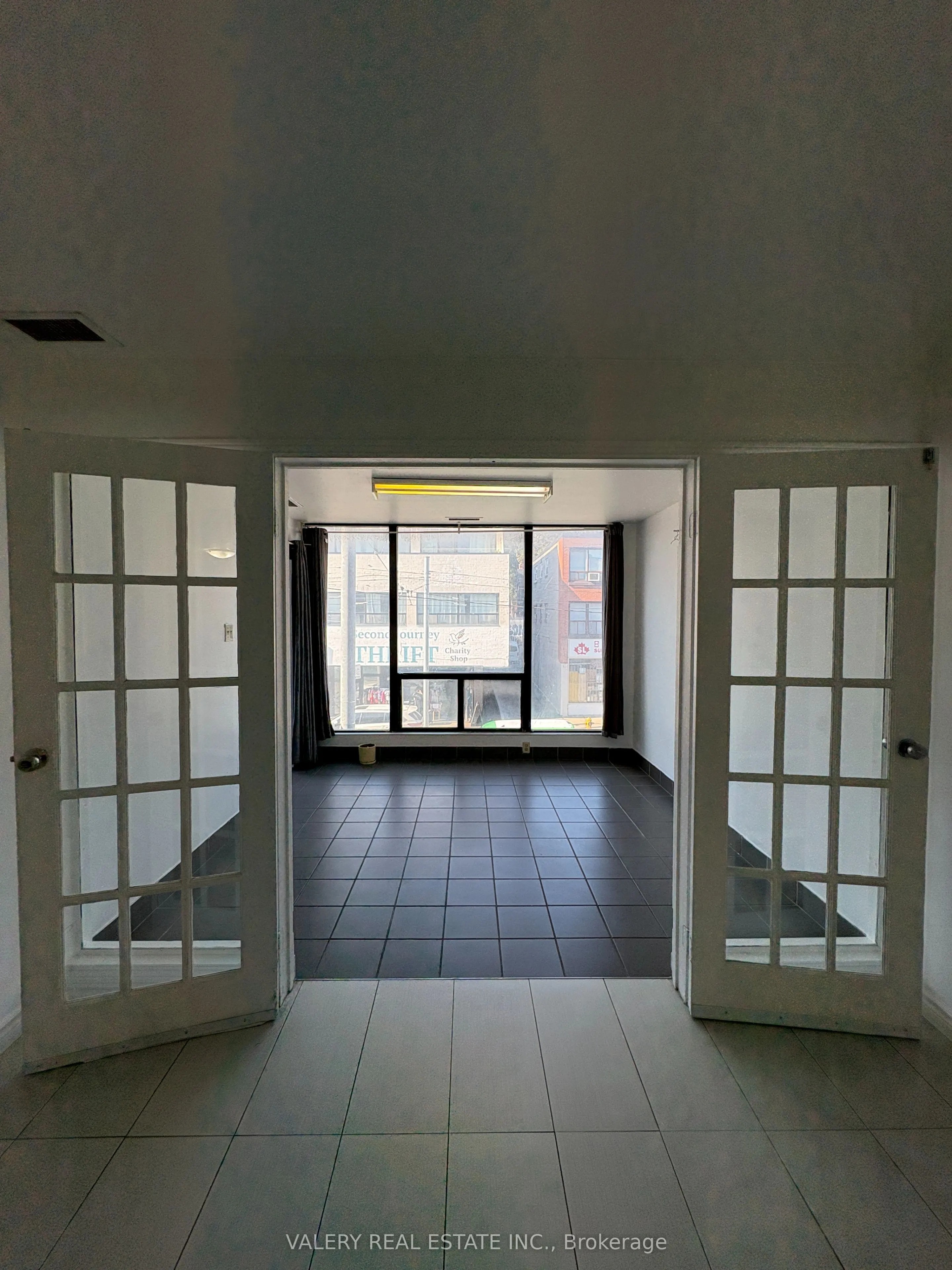 603 Gerrard Street E, #2