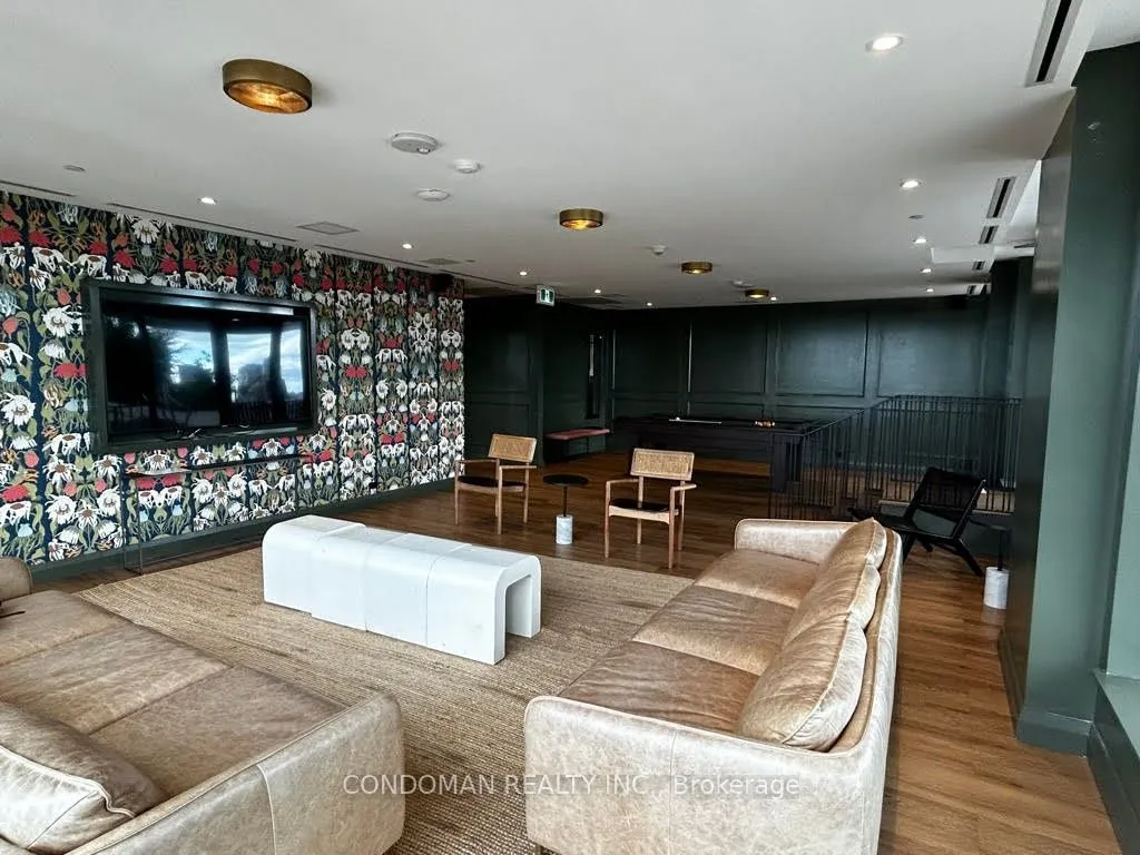 15 Baseball Place, #1611