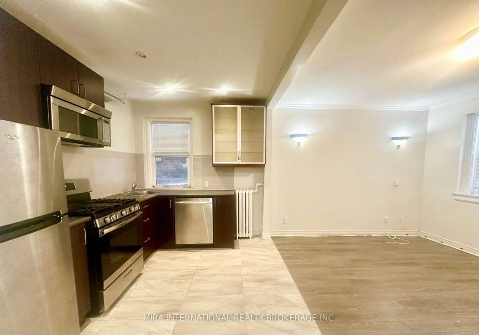 98 Leuty Avenue, #A4