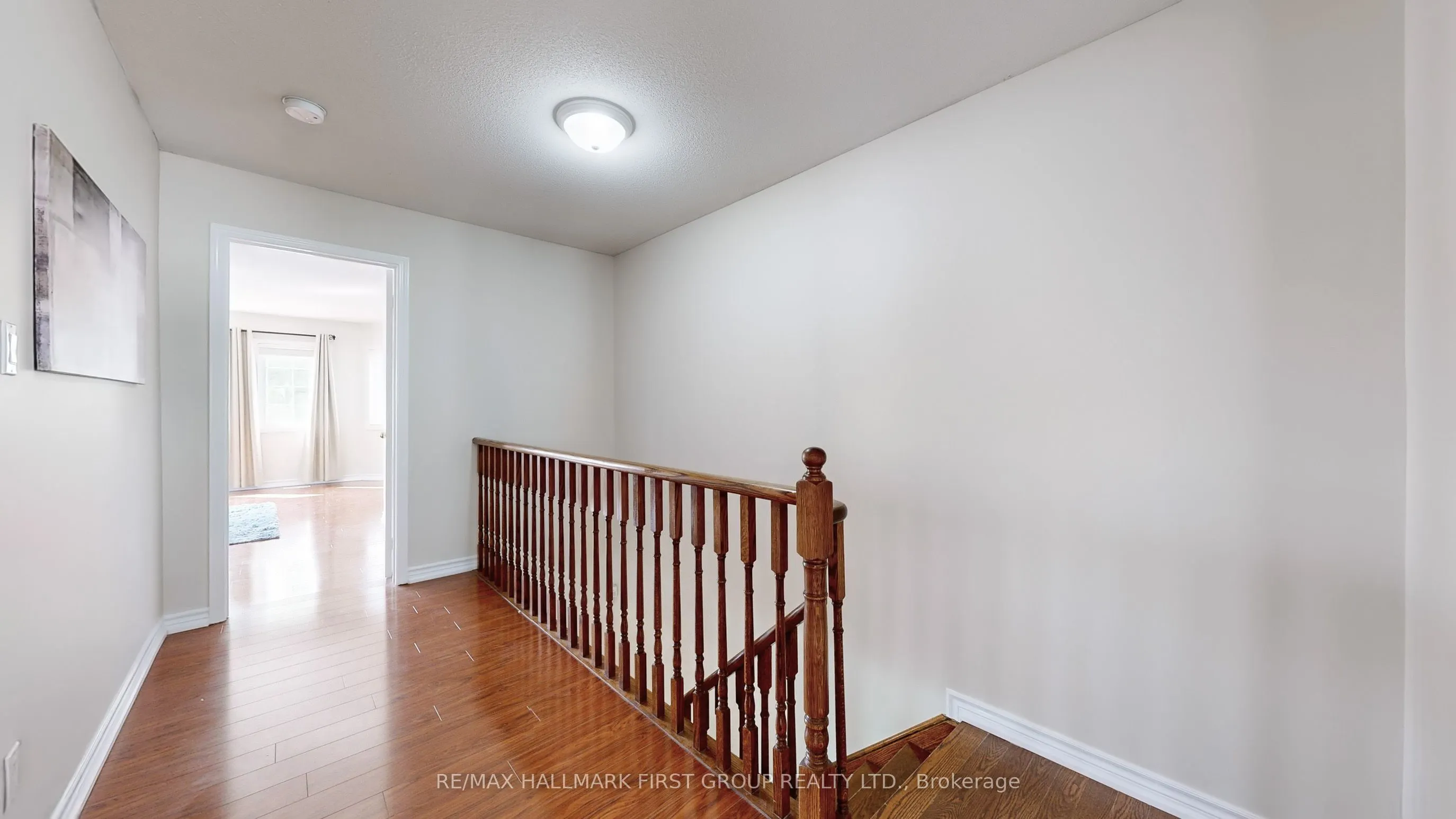 1552 Avonmore Square