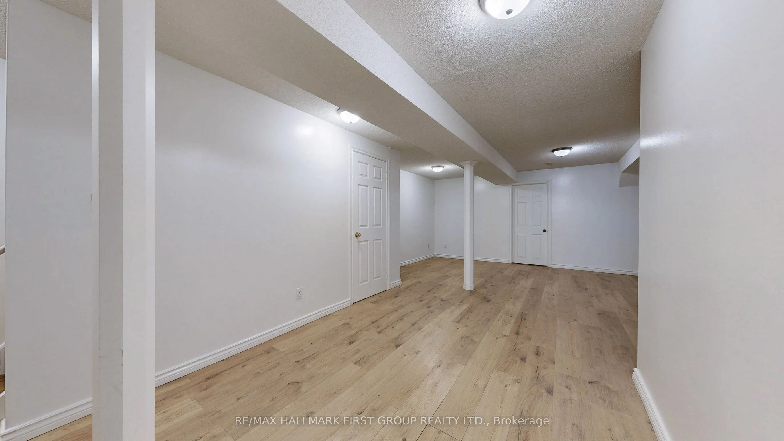 1552 Avonmore Square