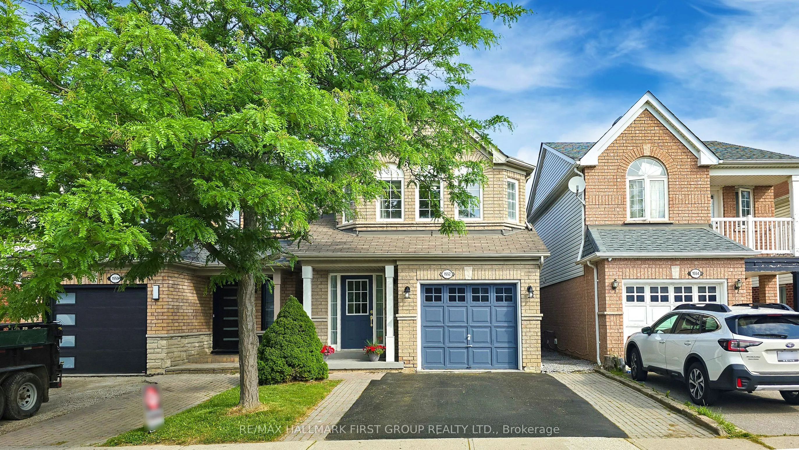1552 Avonmore Square