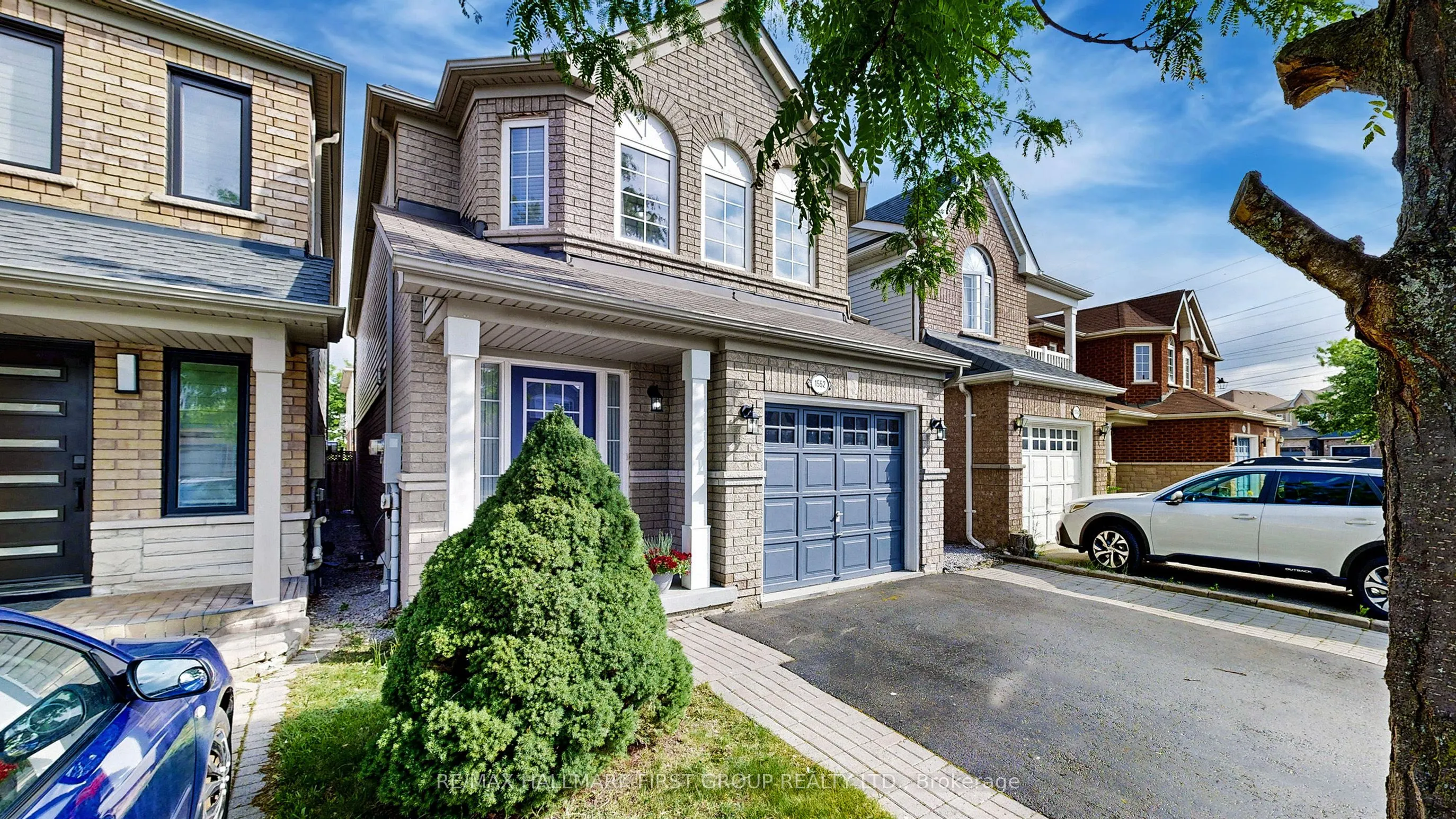 1552 Avonmore Square