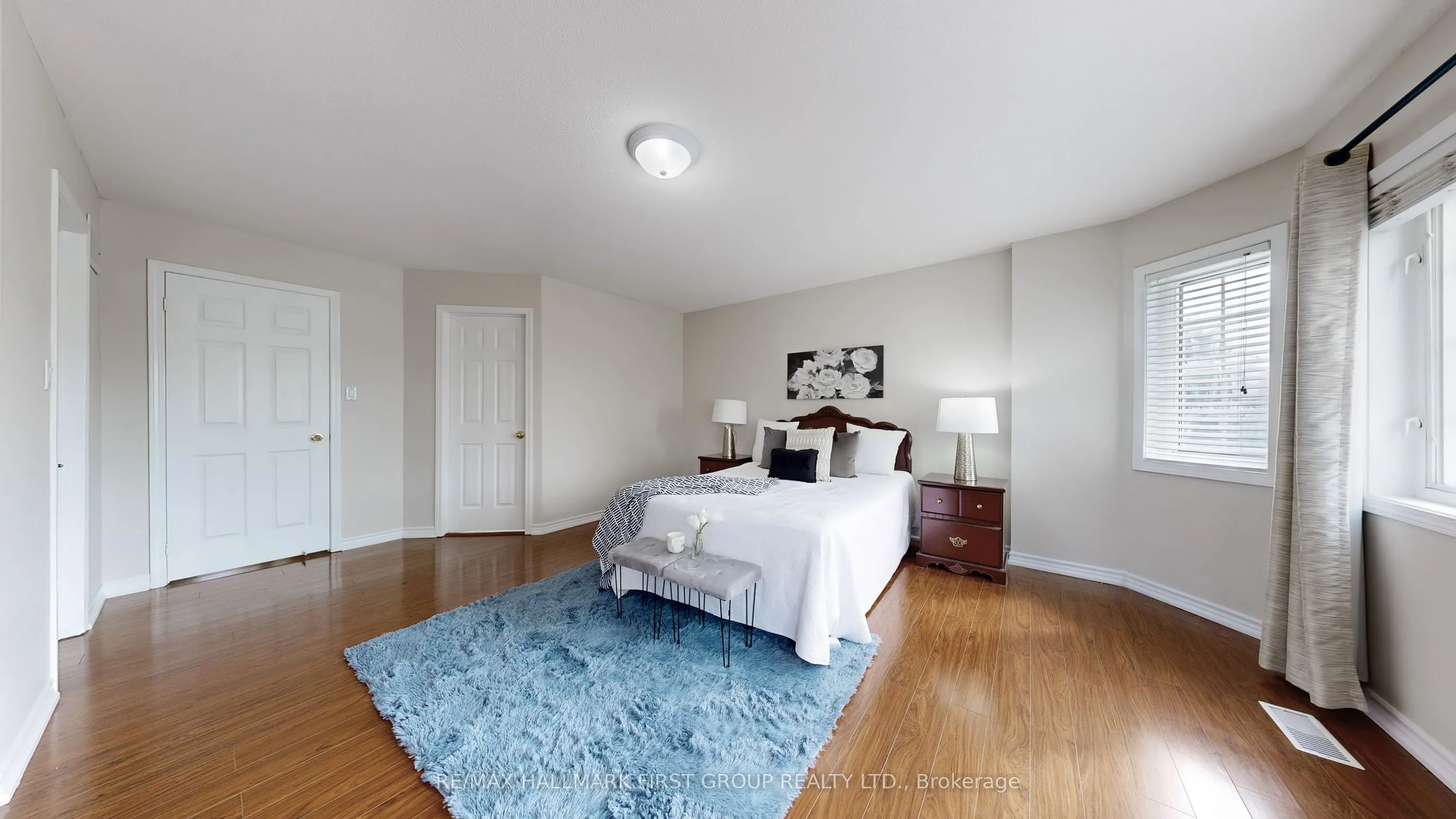 1552 Avonmore Square