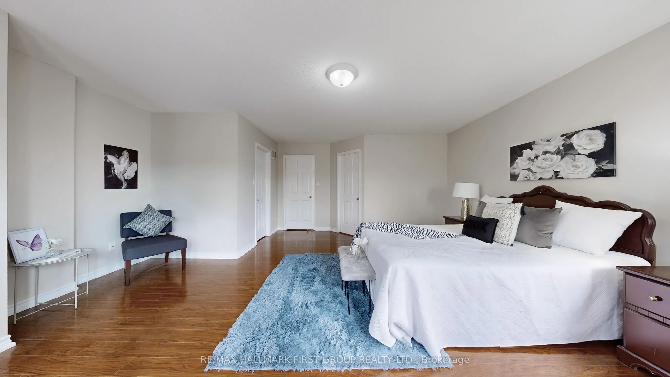 1552 Avonmore Square