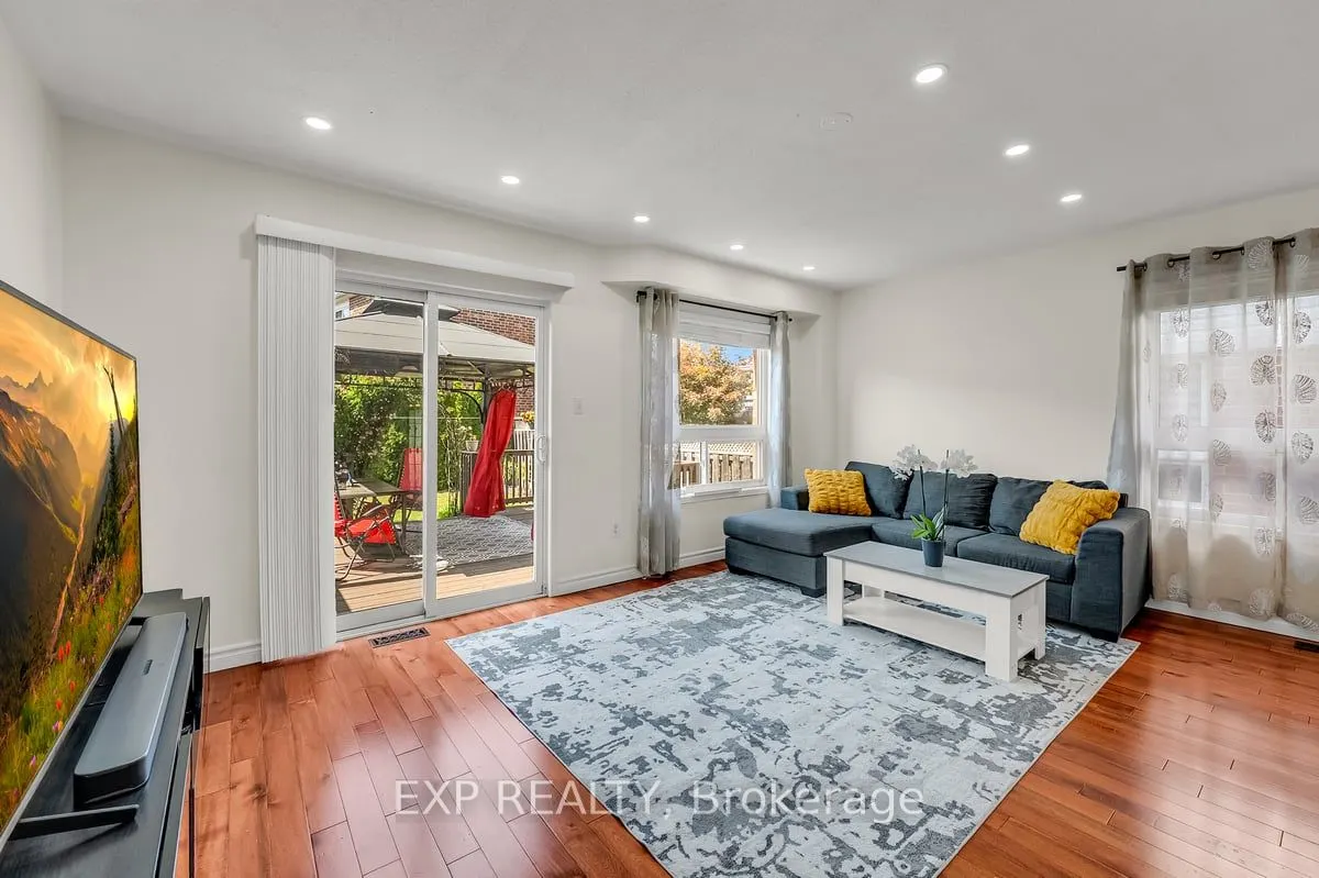 48 Unsworth Crescent
