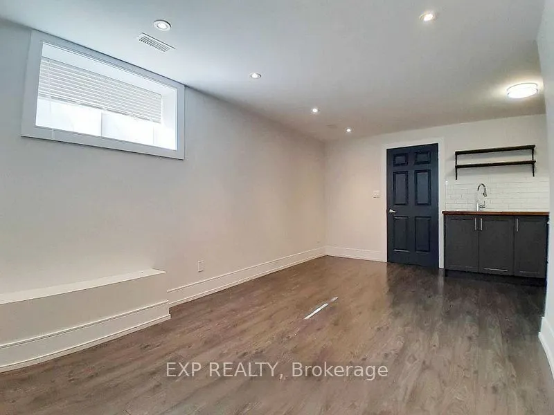 215 O'Connor Drive, #Lower