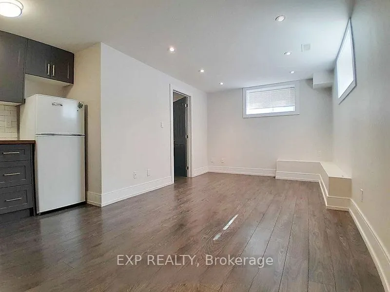 215 O'Connor Drive, #Lower