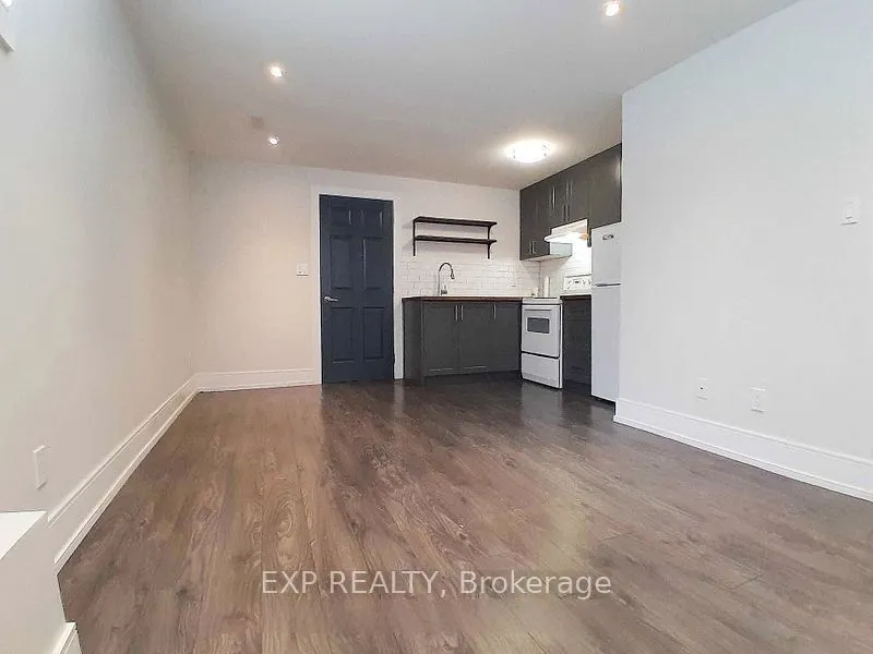 215 O'Connor Drive, #Lower