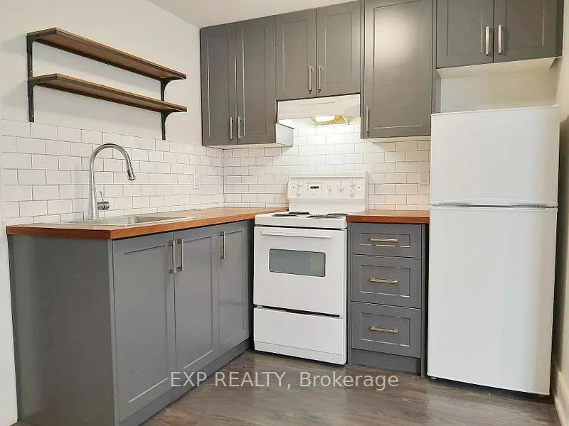 215 O'Connor Drive, #Lower