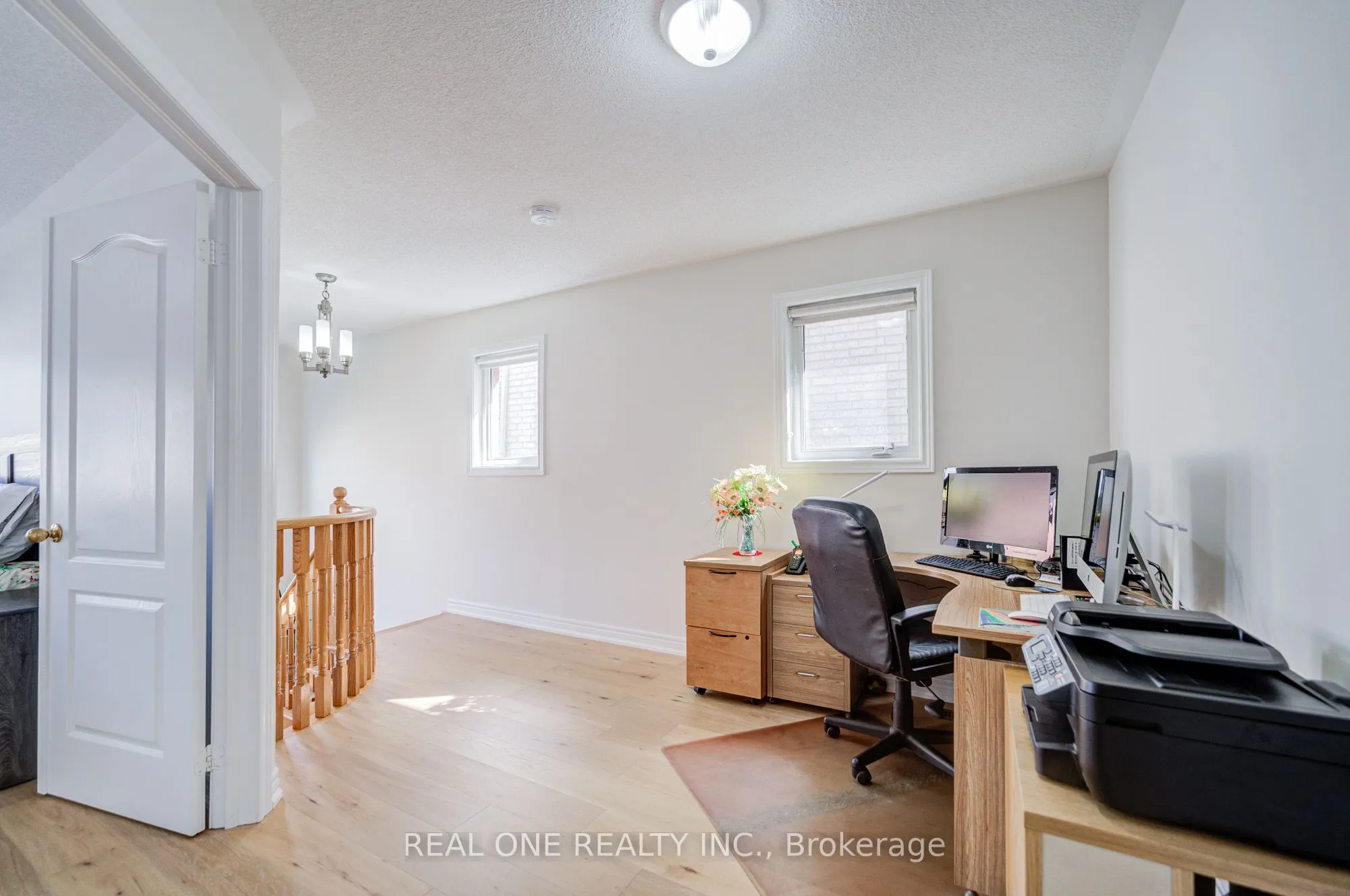 16 Boulderbrook Drive