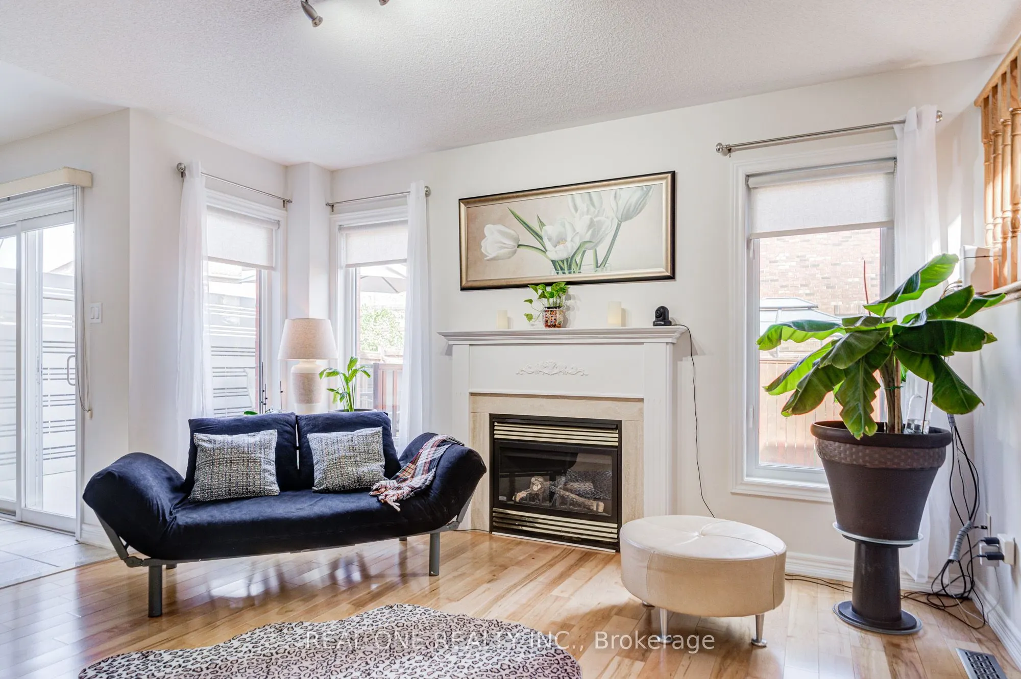 16 Boulderbrook Drive