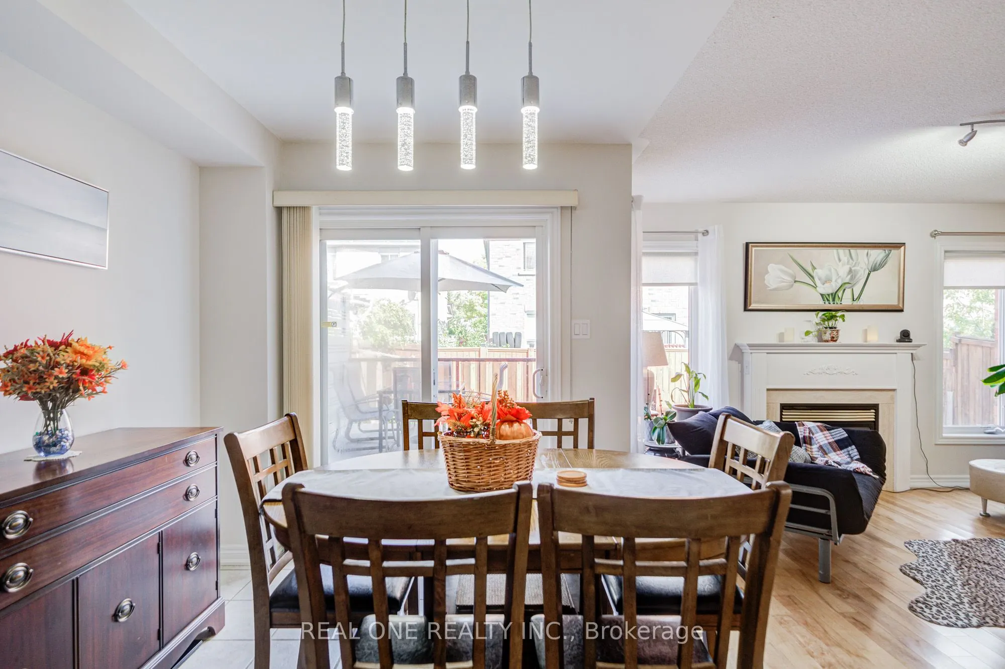 16 Boulderbrook Drive