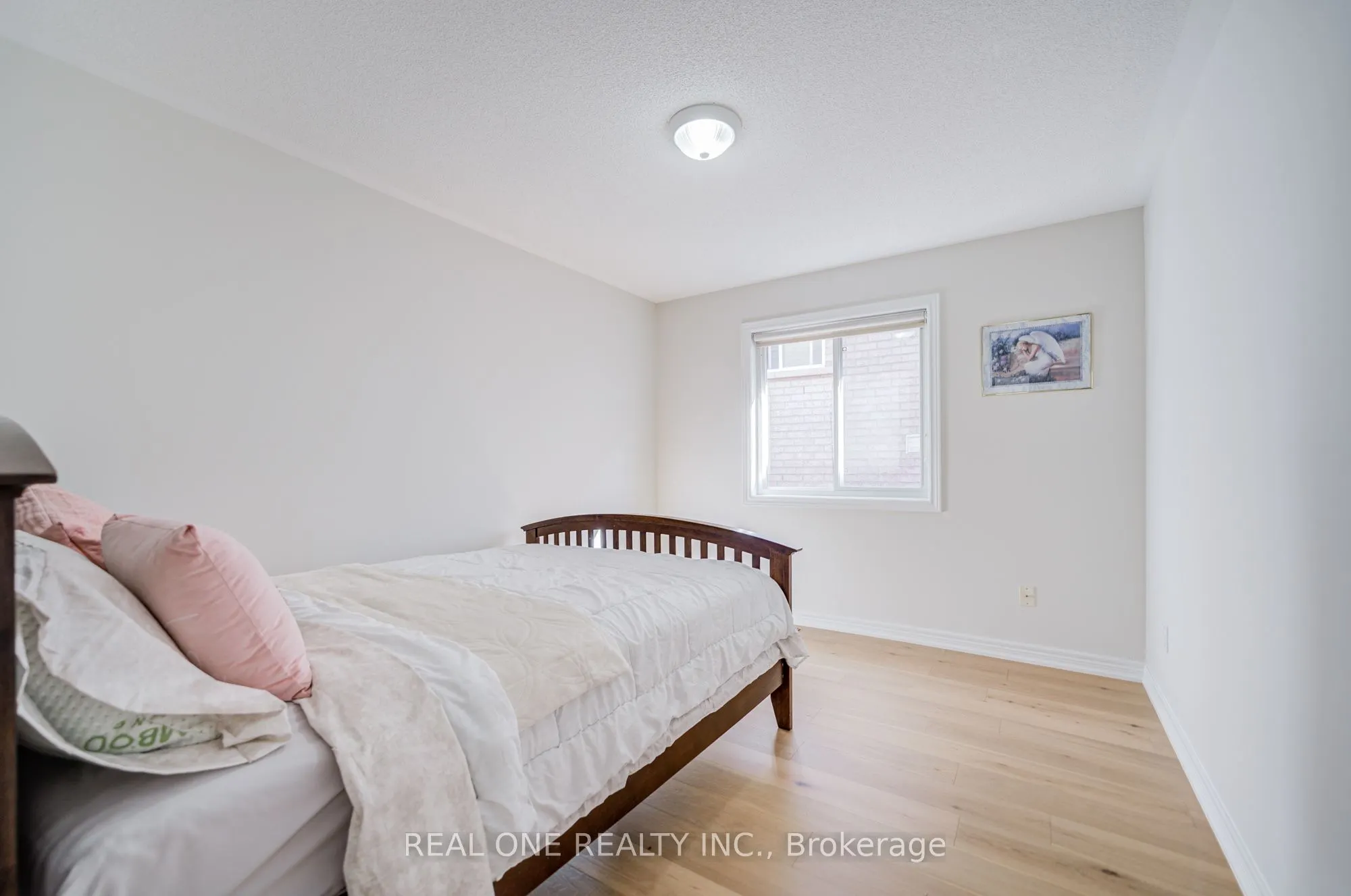 16 Boulderbrook Drive