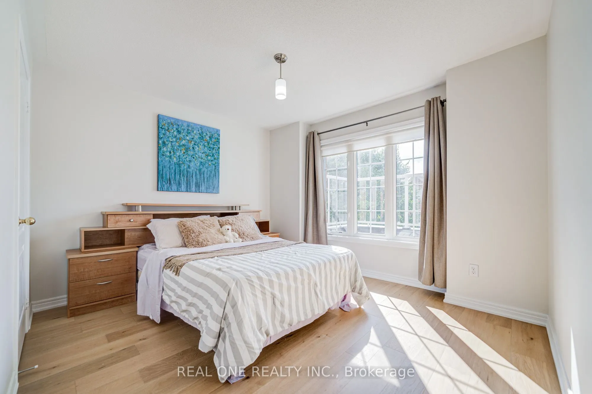 16 Boulderbrook Drive