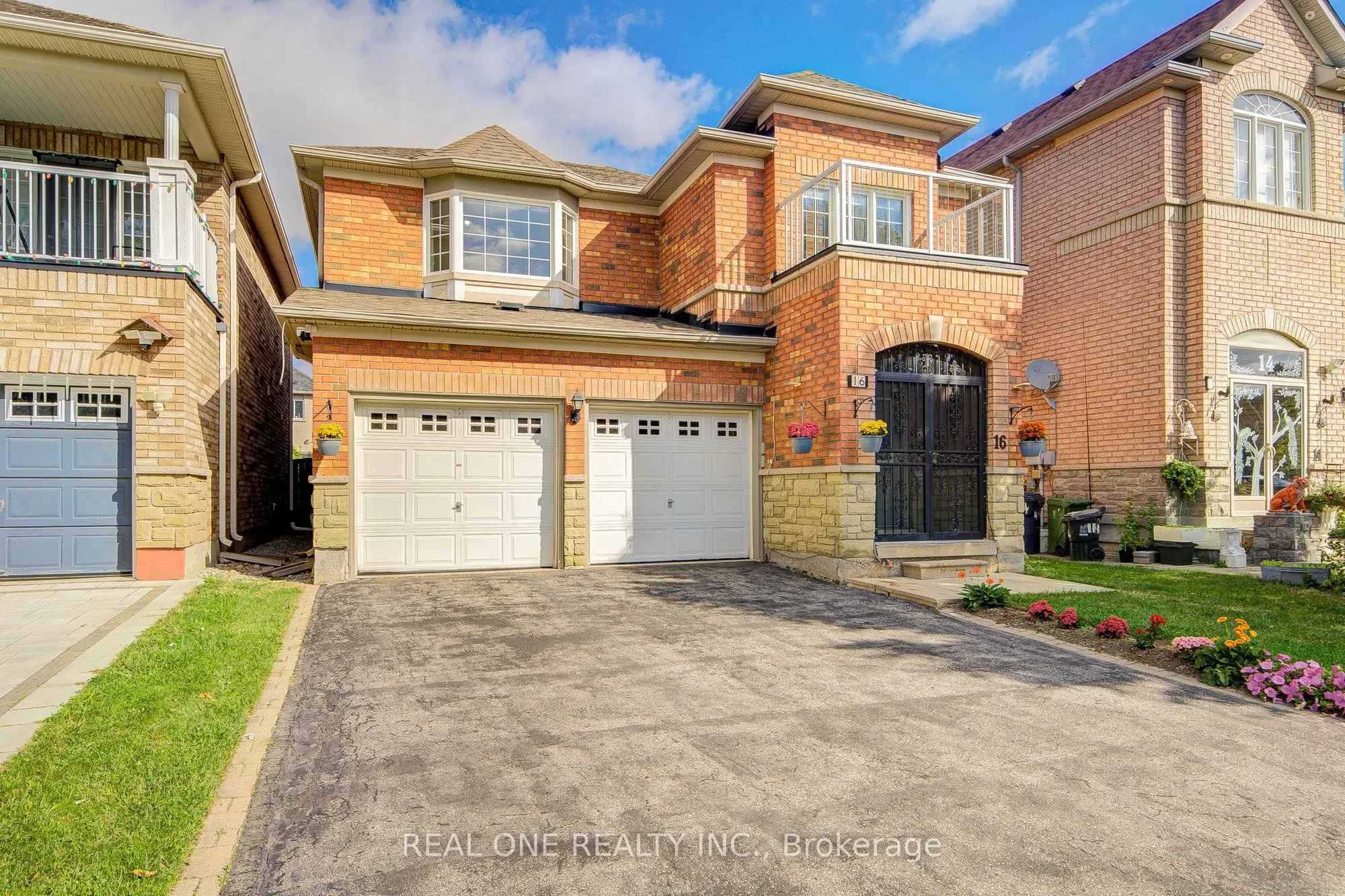 16 Boulderbrook Drive