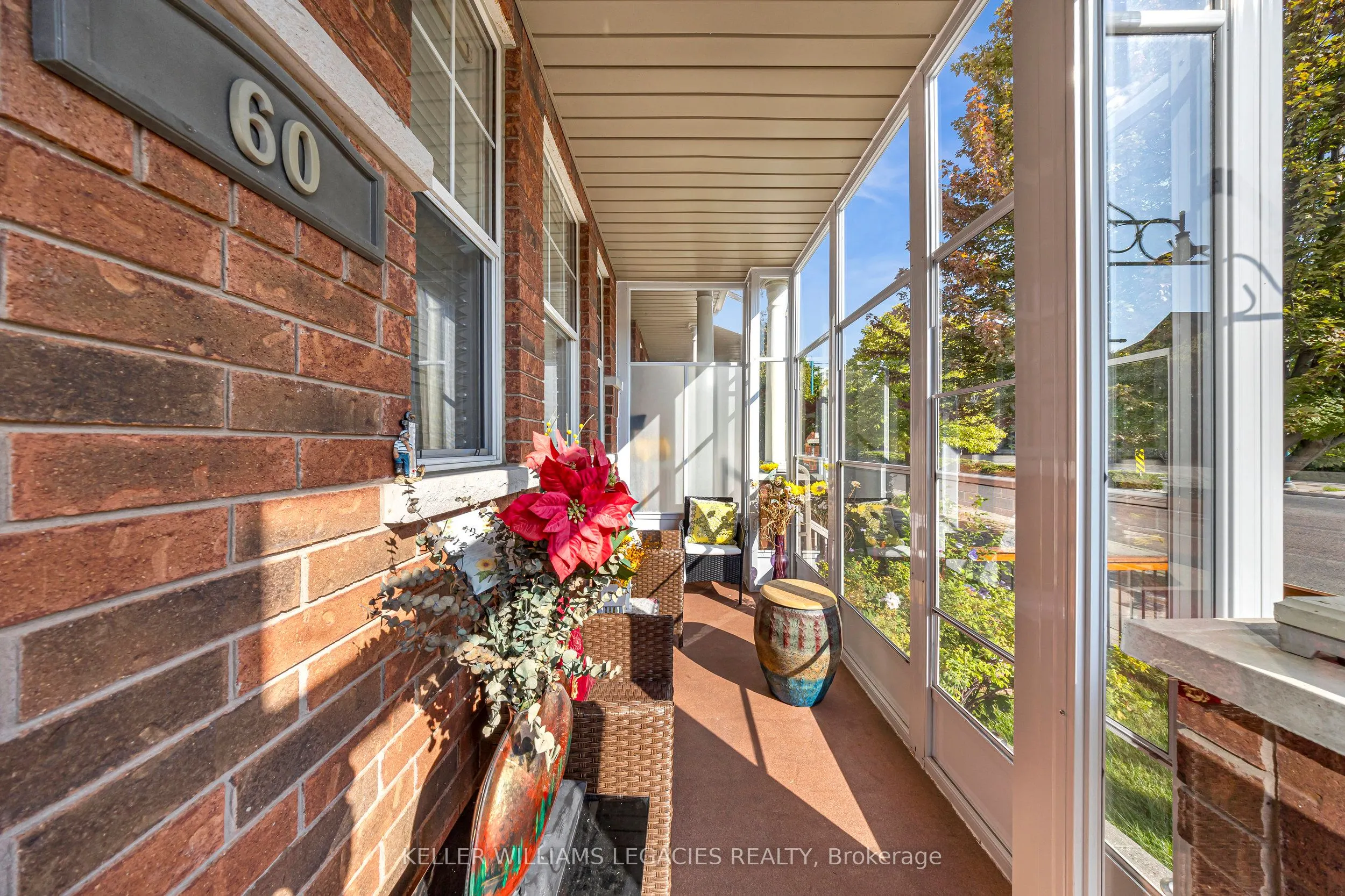60 Port Union Road