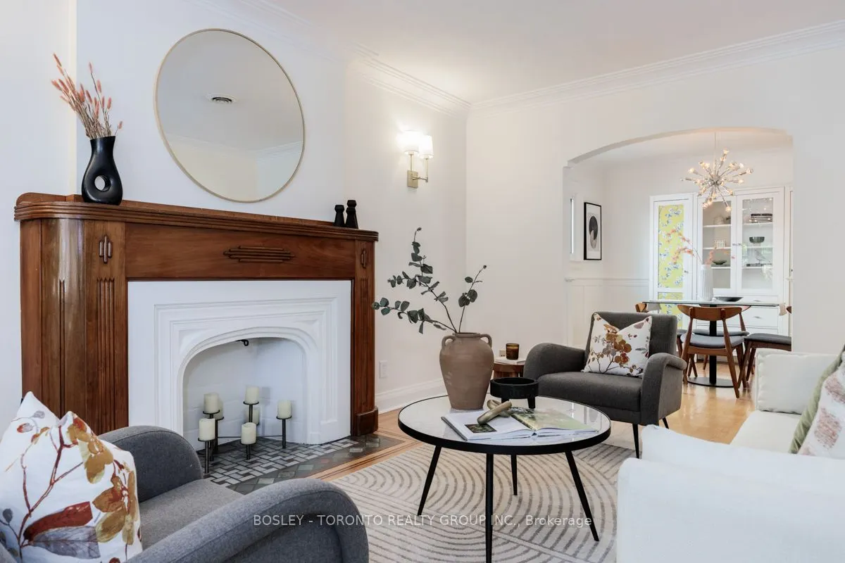7 Crestland Avenue