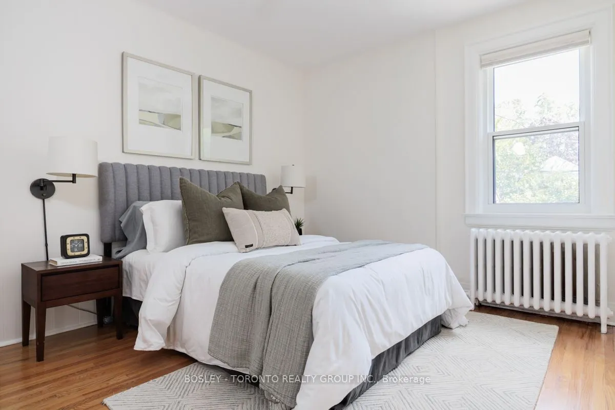 7 Crestland Avenue