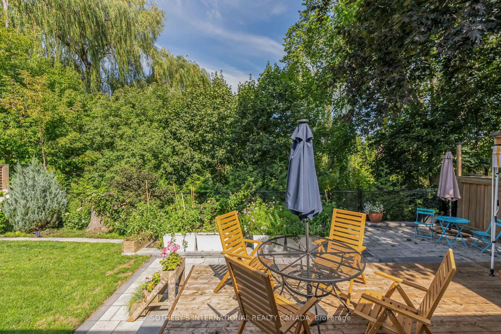 902 Vistula Drive