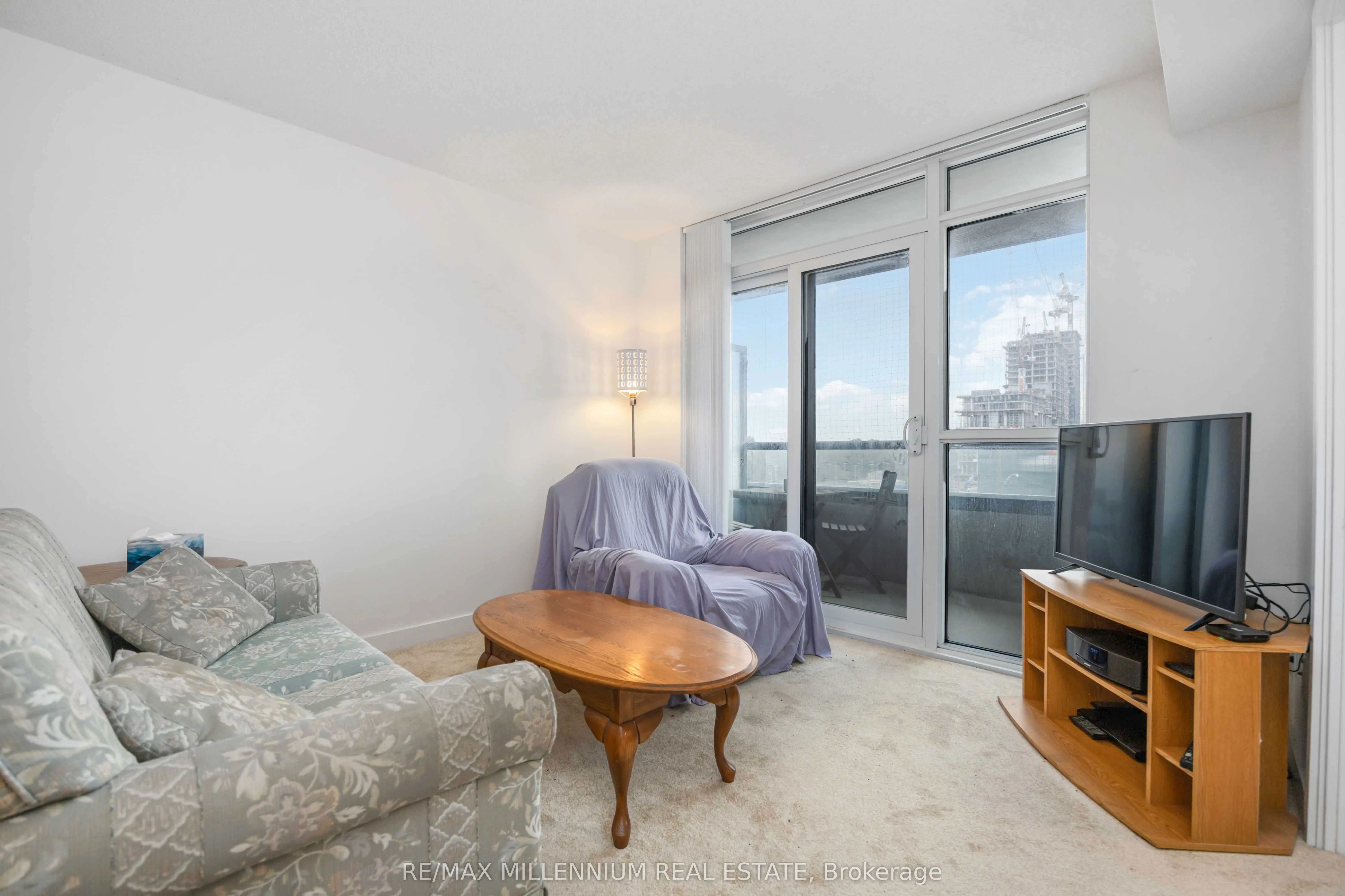 8 Trent Avenue, #407