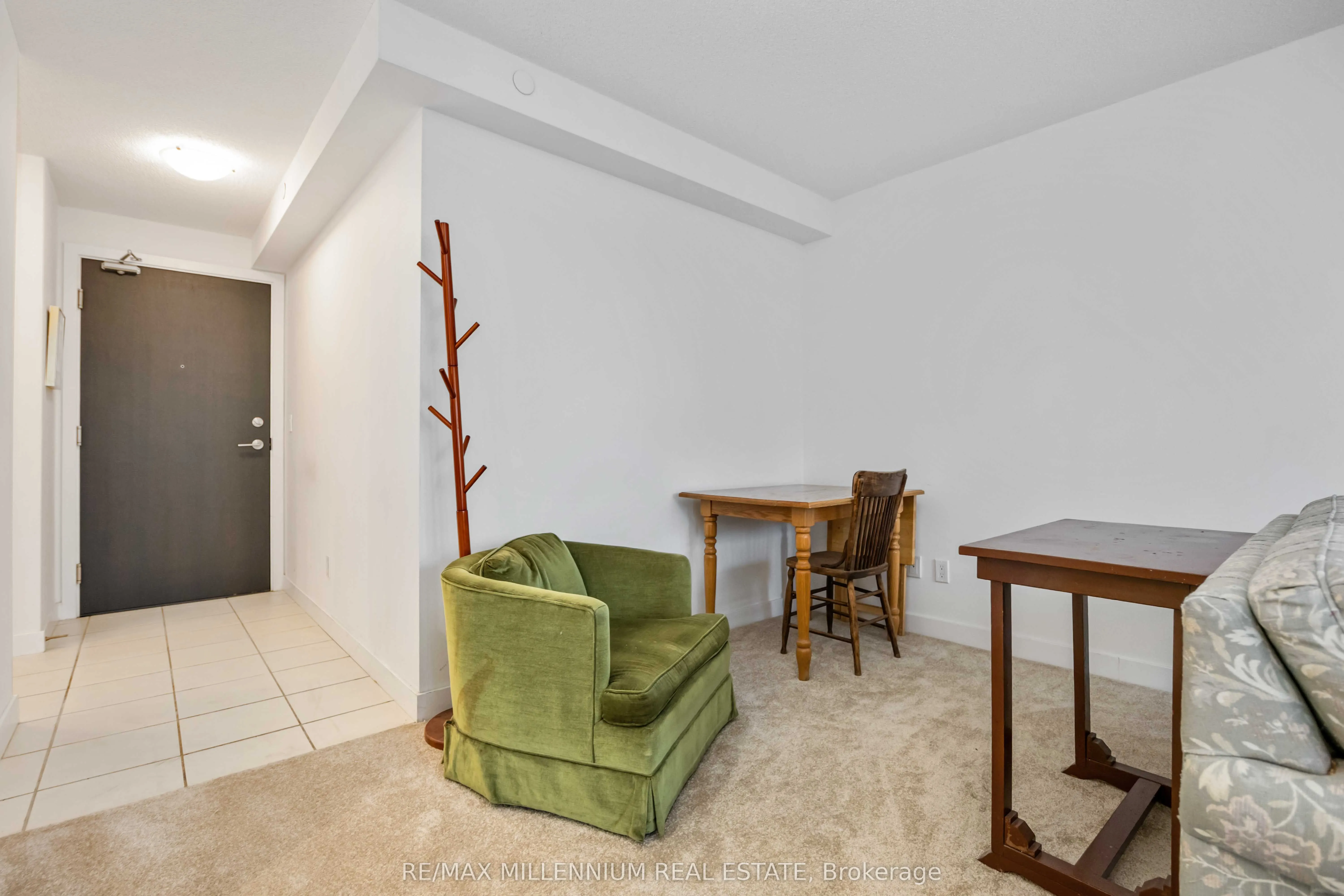 8 Trent Avenue, #407