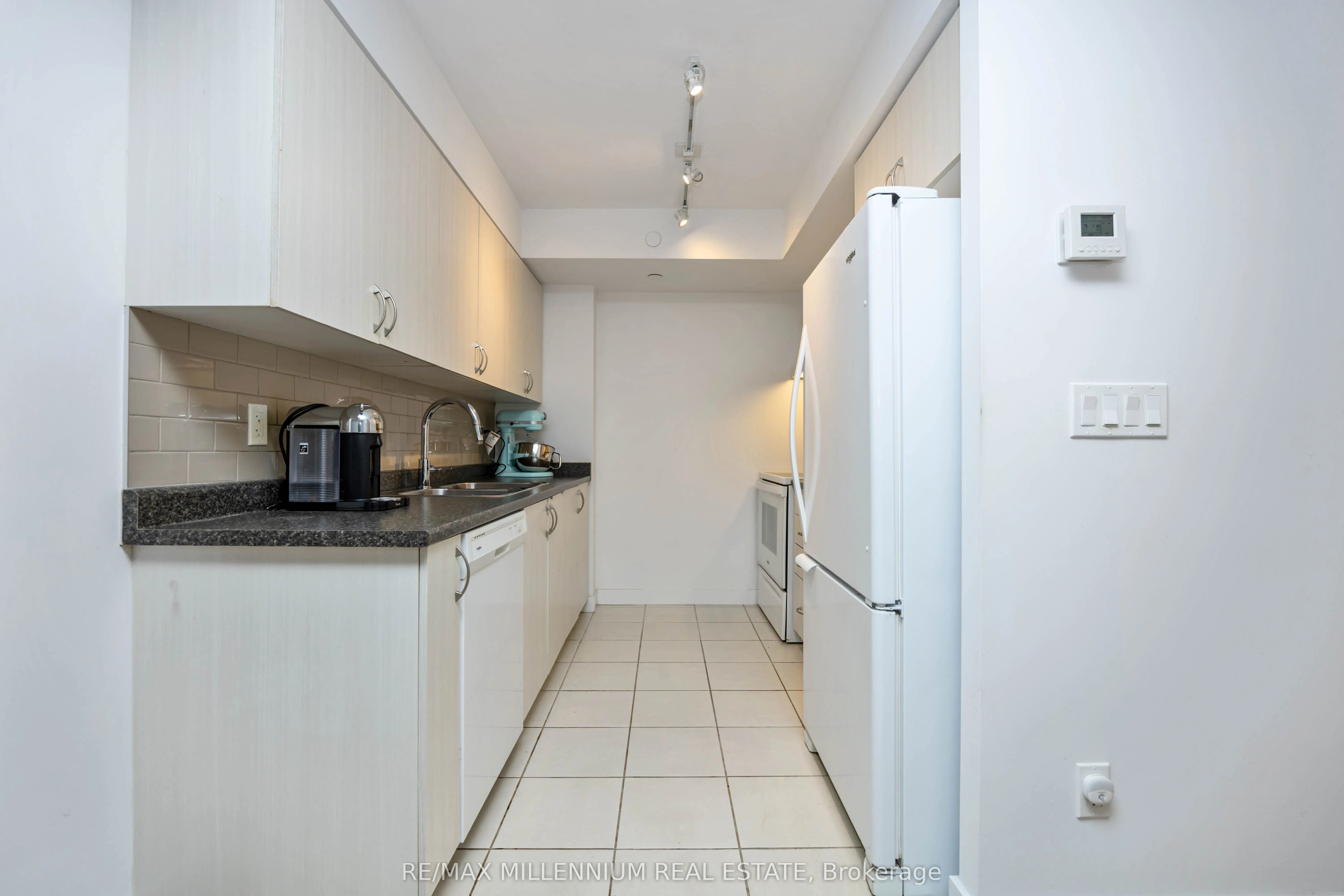 8 Trent Avenue, #407