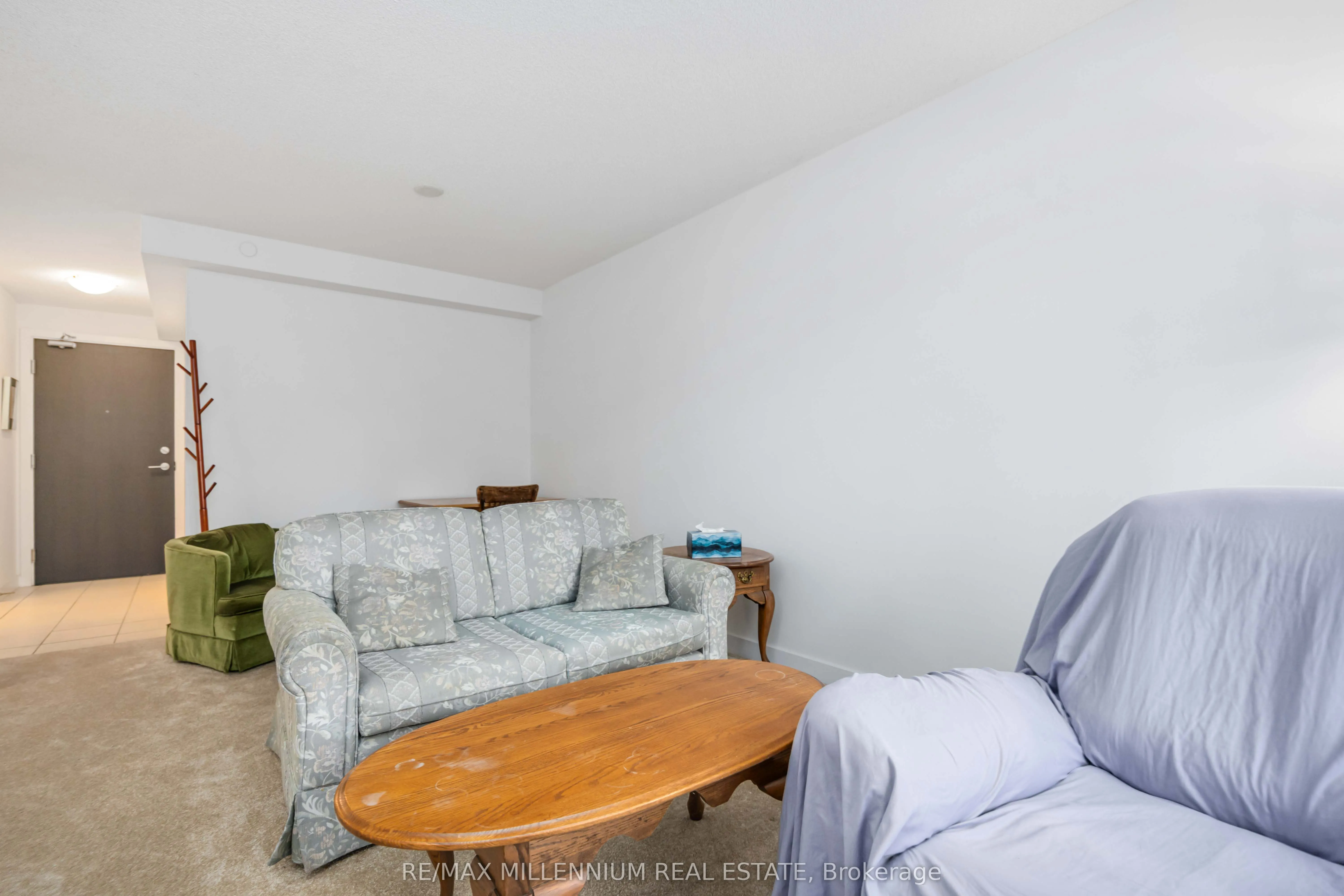 8 Trent Avenue, #407