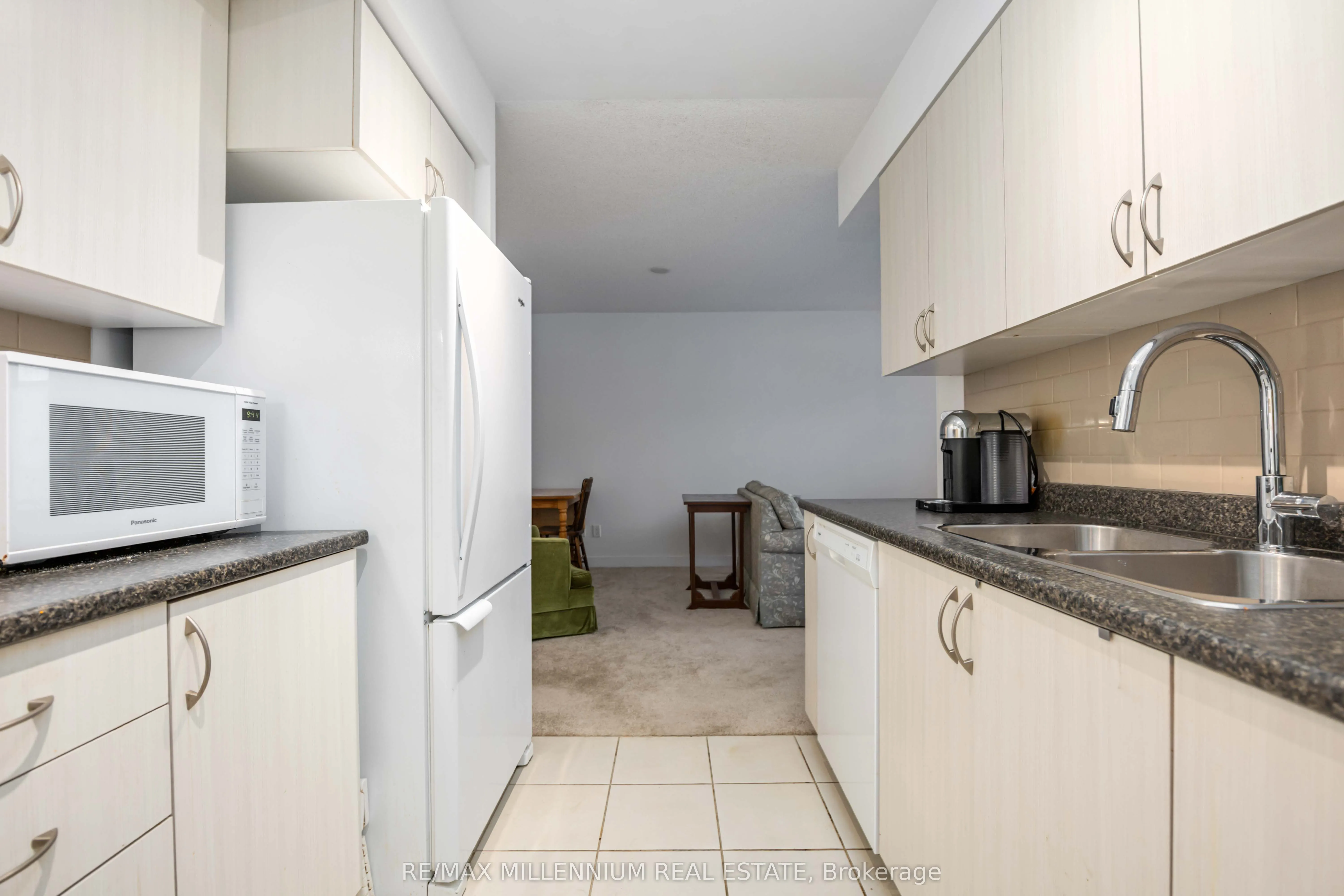 8 Trent Avenue, #407
