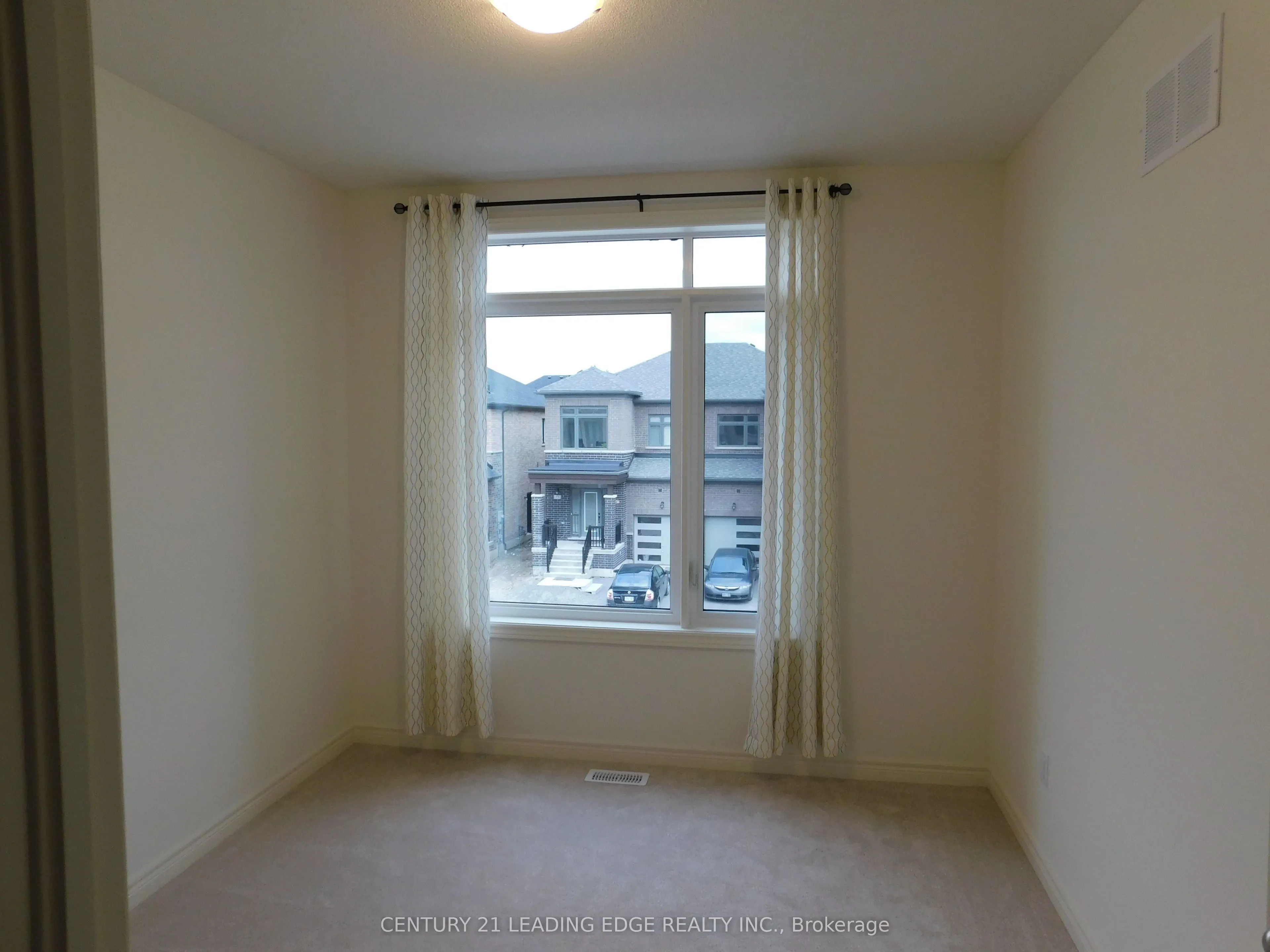 18 Conarty Crescent