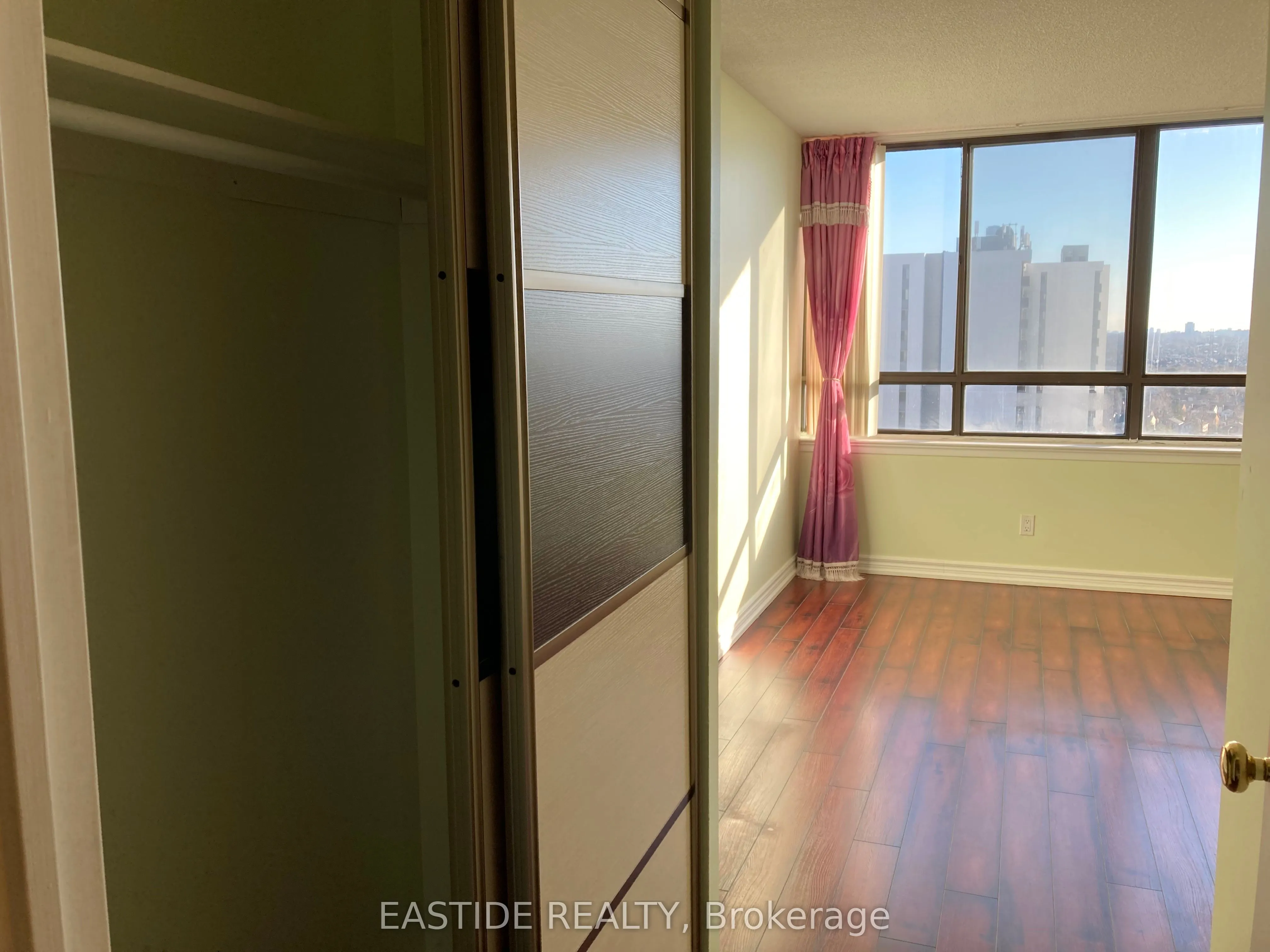 55 Bamburgh Circle, #1806
