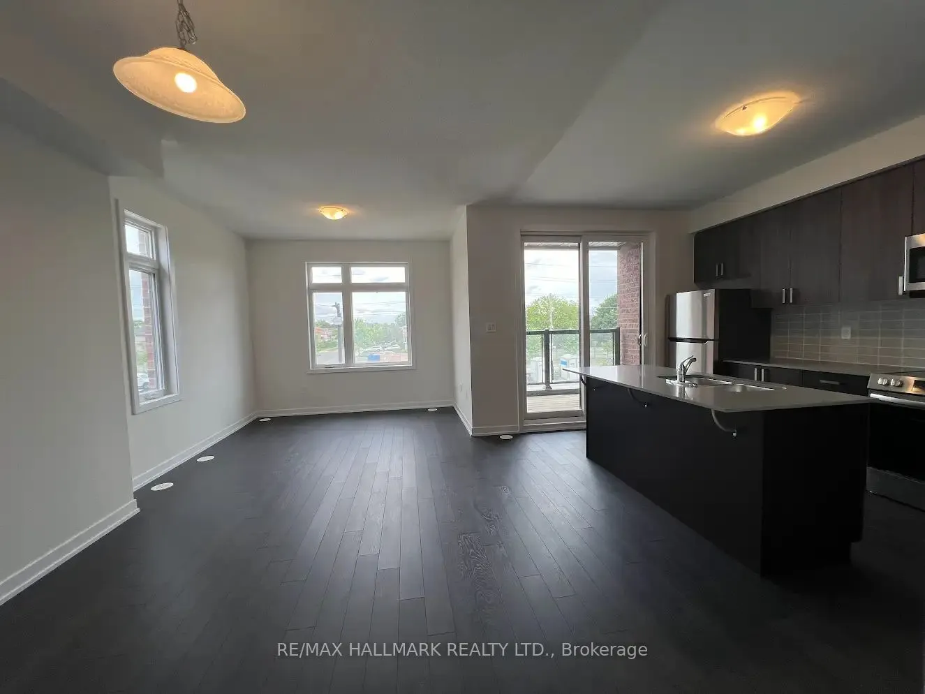 1865 Pickering Parkway S, #101