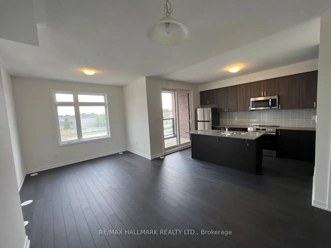 1865 Pickering Parkway S, #101