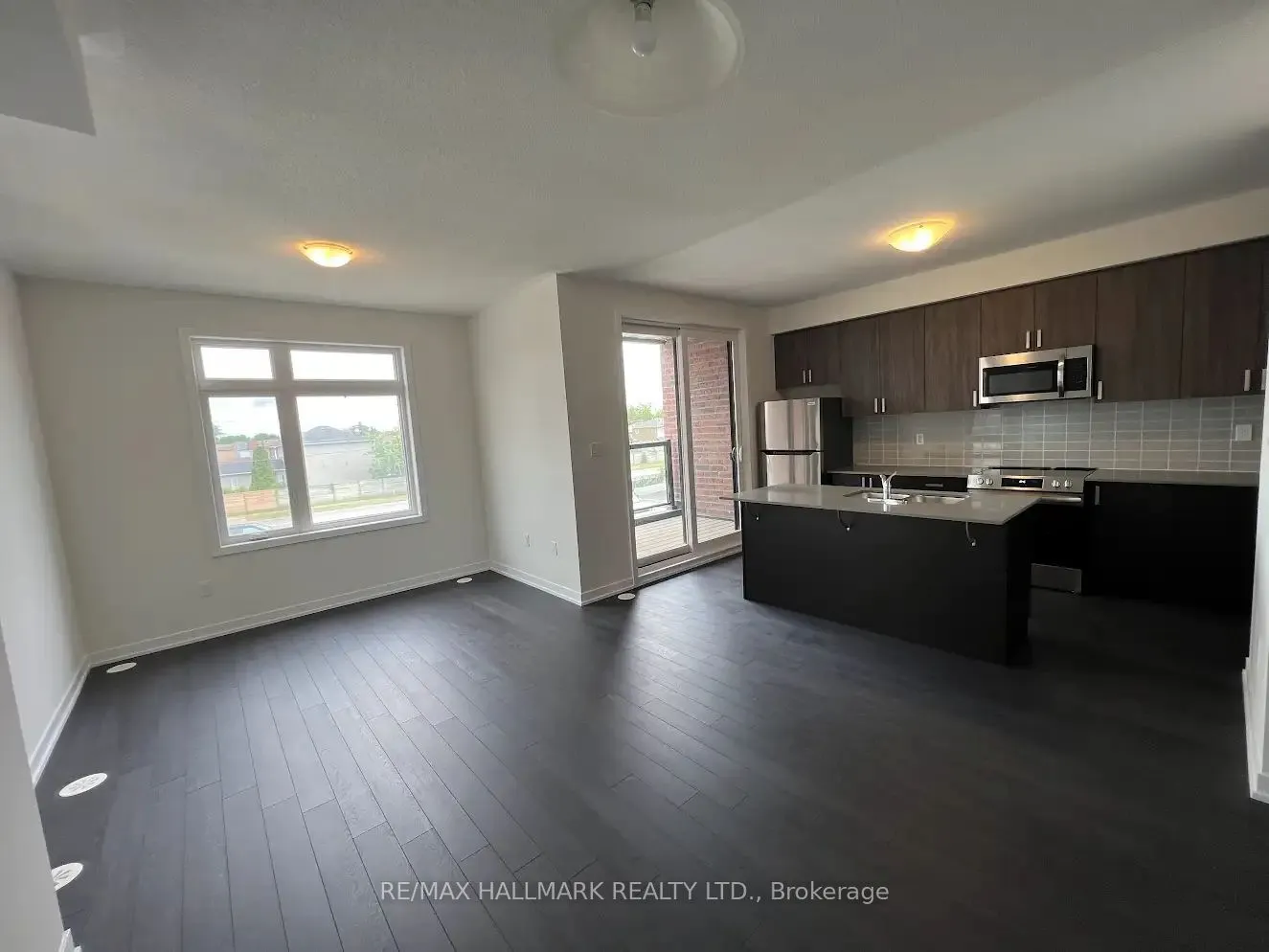 1865 Pickering Parkway S, #101