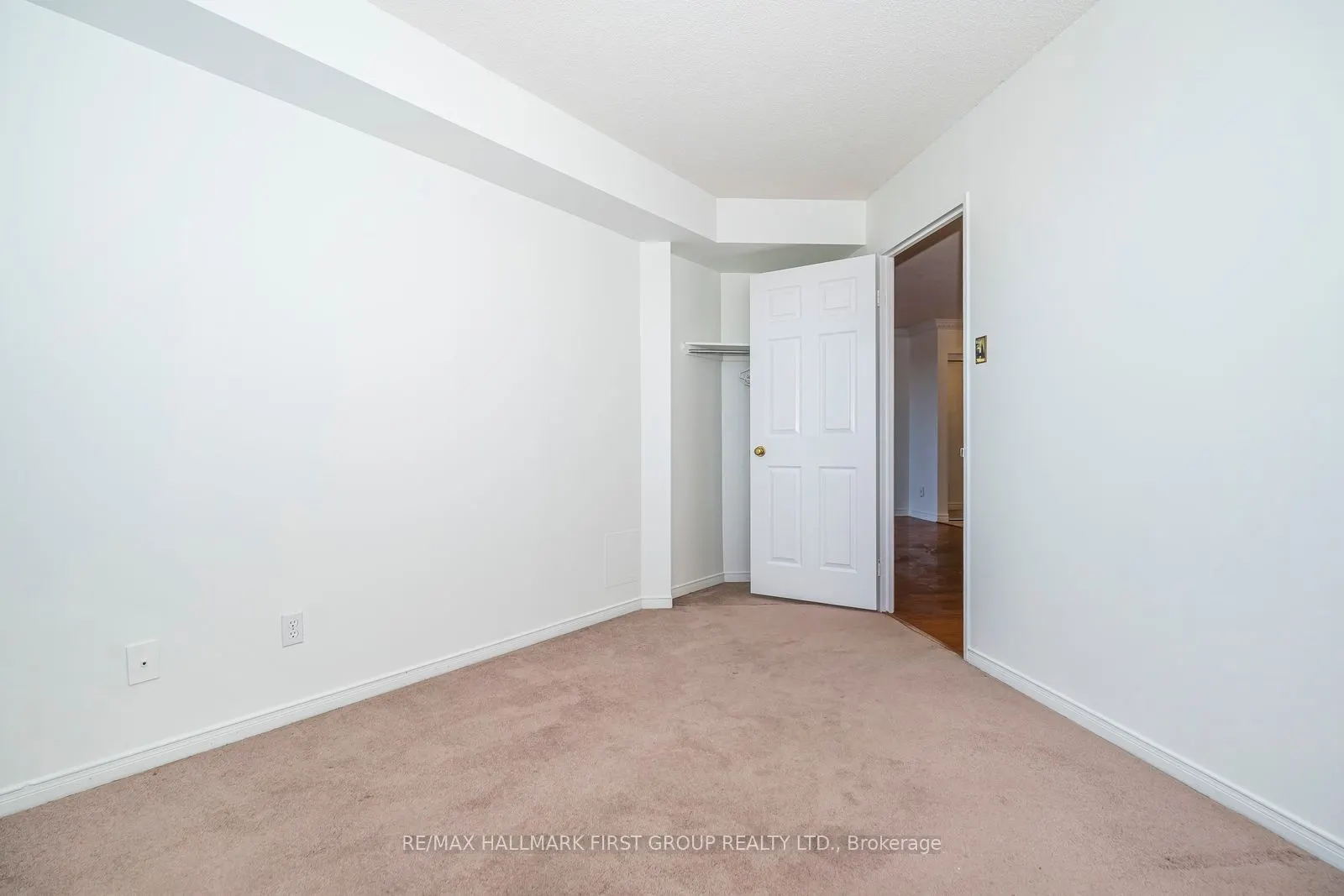 2 Westney Road N Road, #305