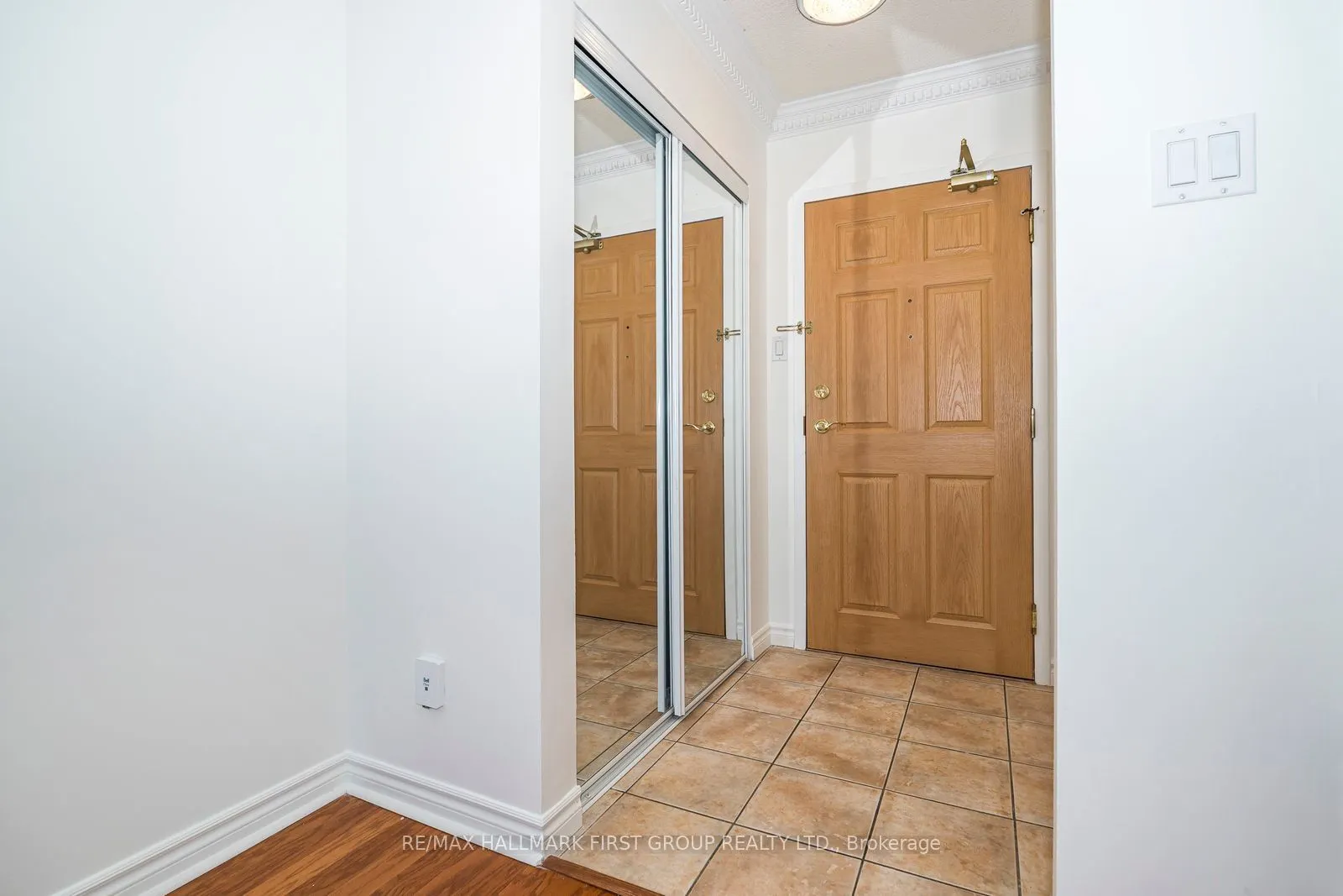 2 Westney Road N Road, #305