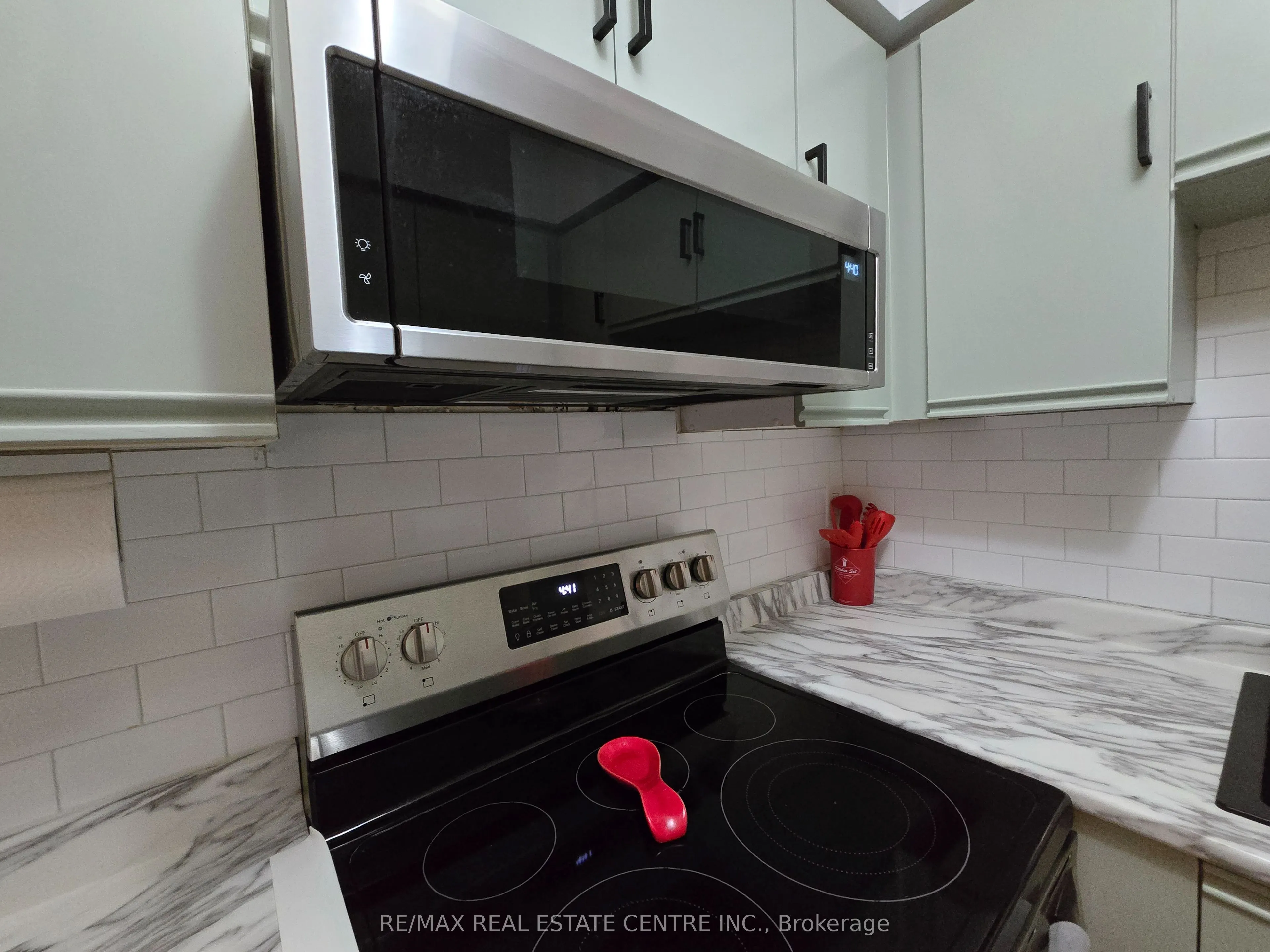 1540 Pickering Parkway, #609