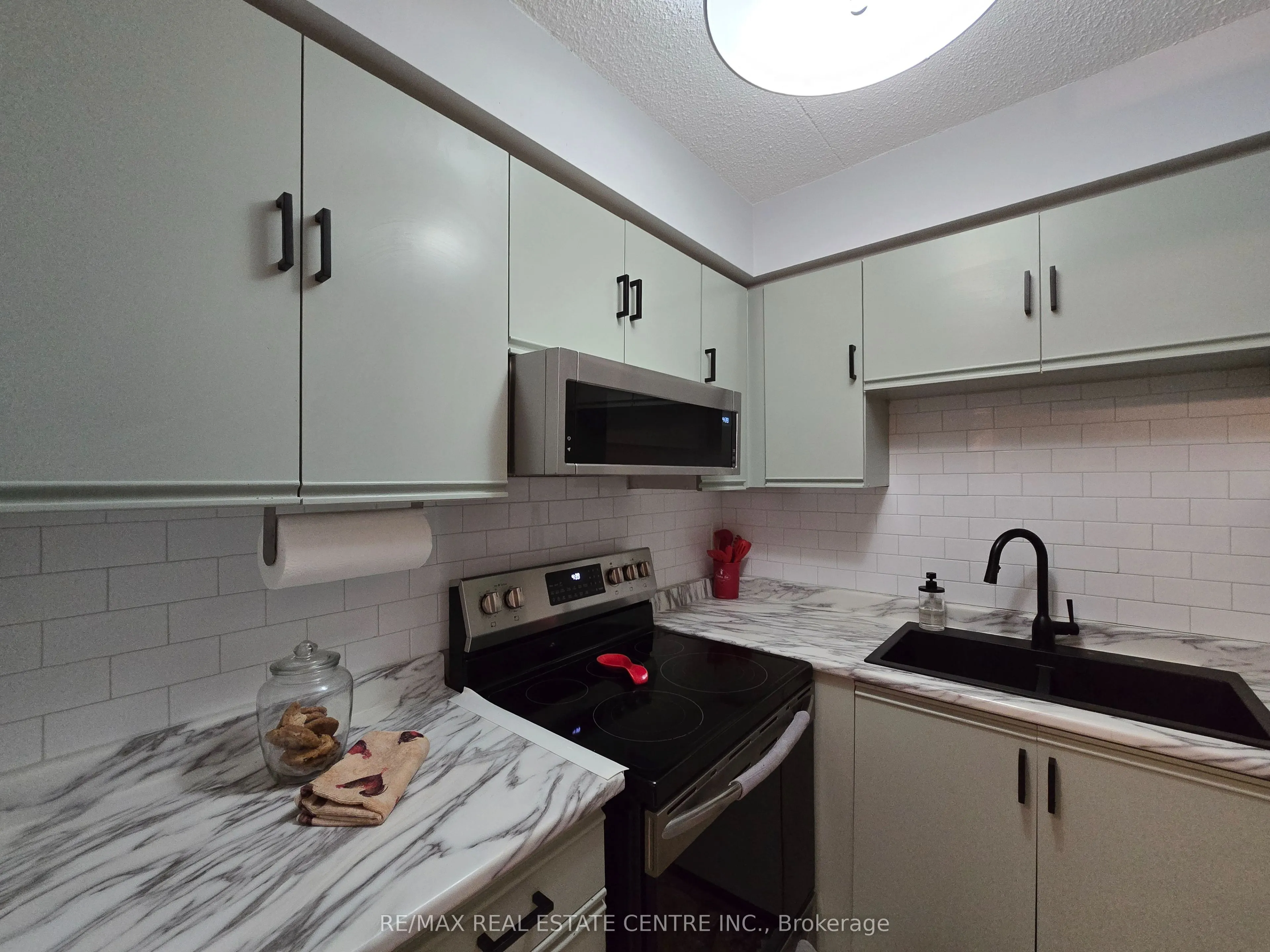 1540 Pickering Parkway, #609