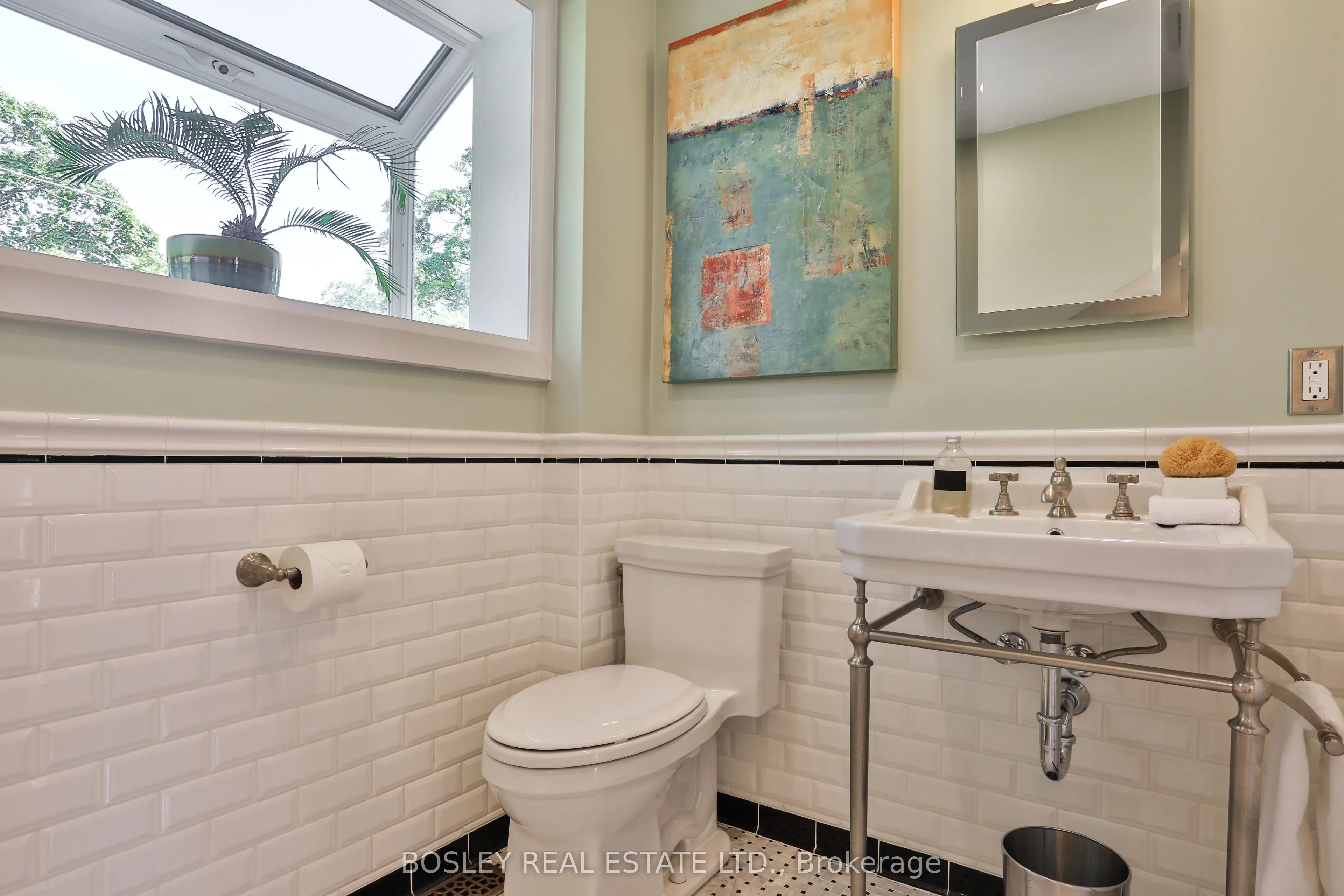 14 Beach View Crescent