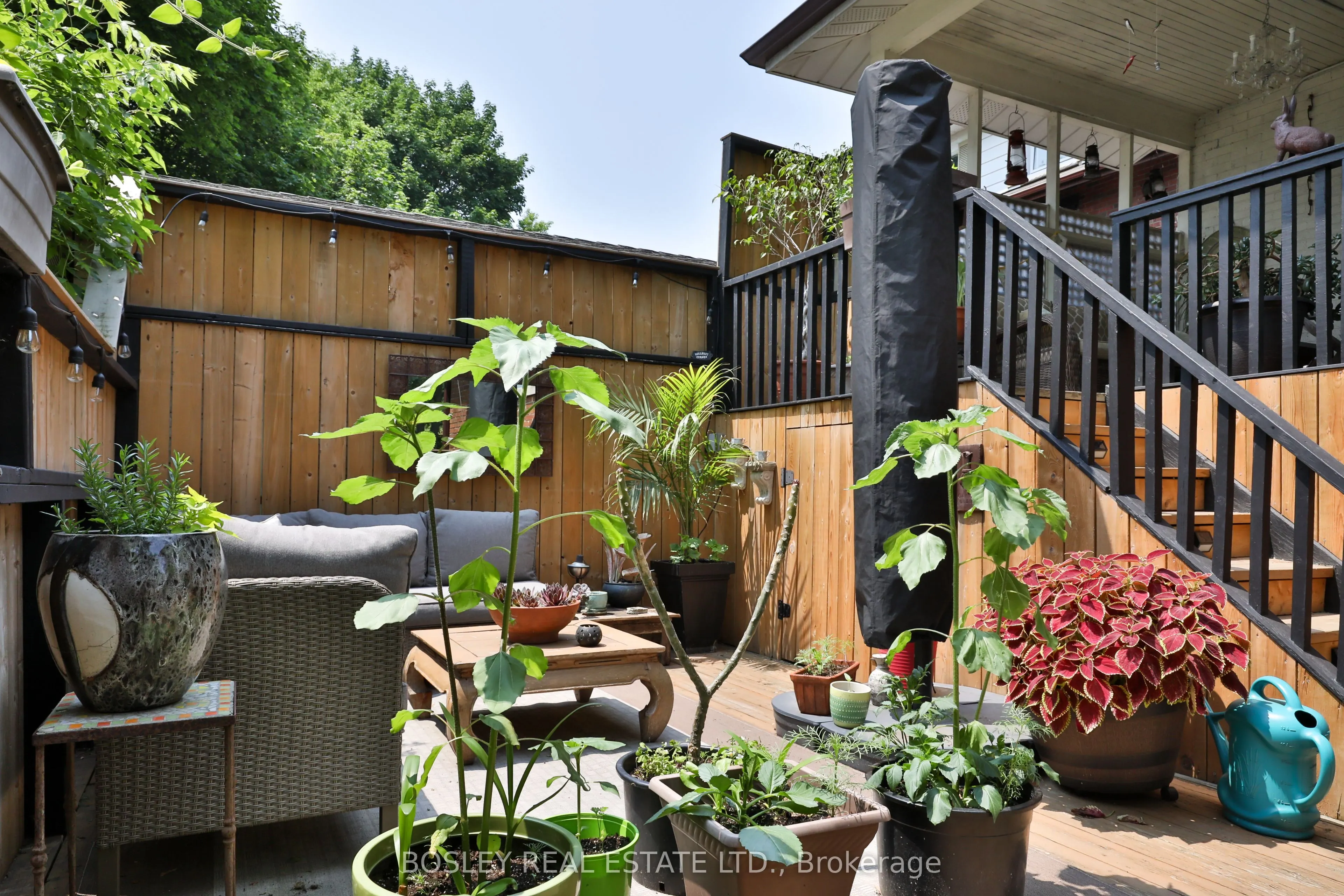 14 Beach View Crescent