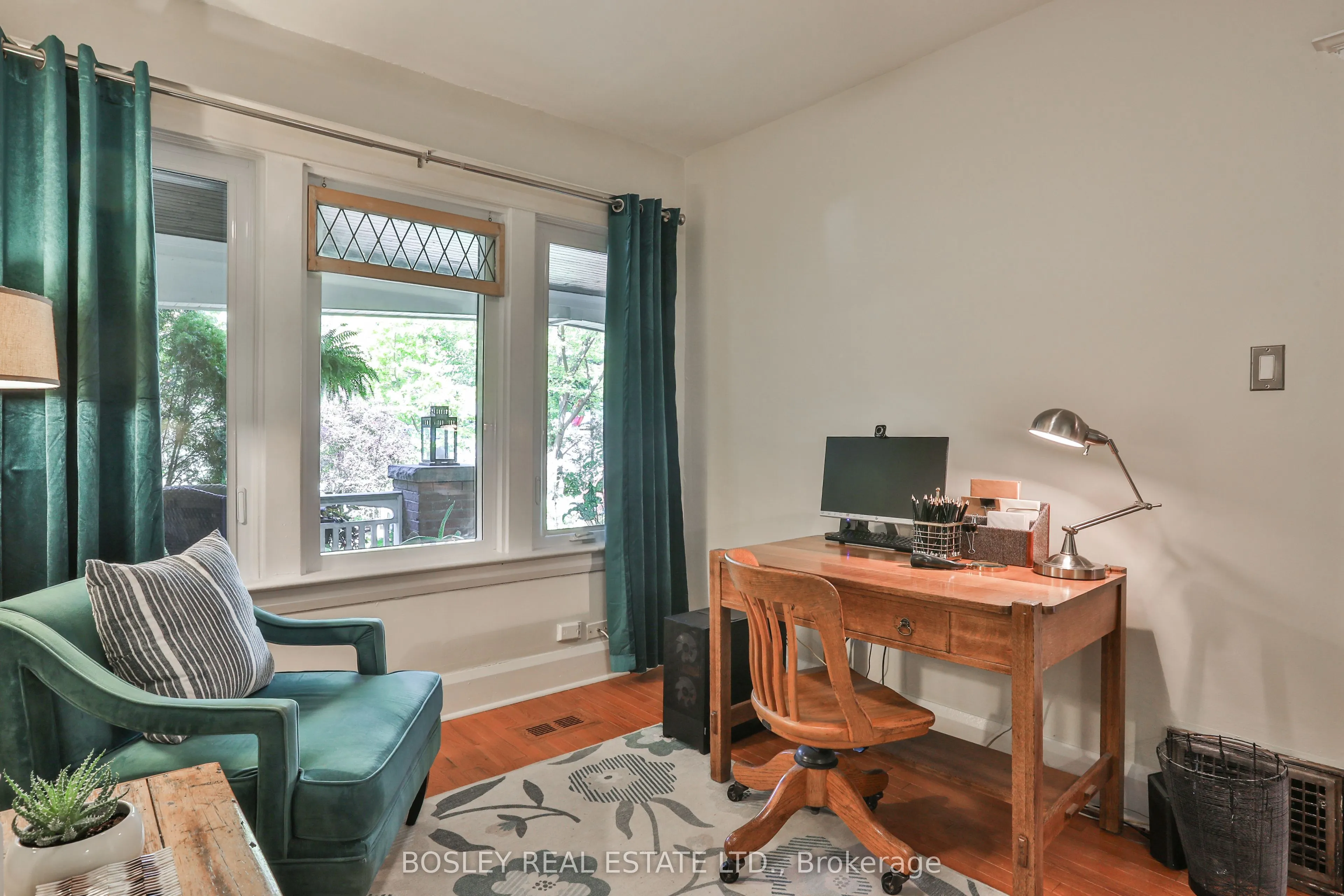14 Beach View Crescent