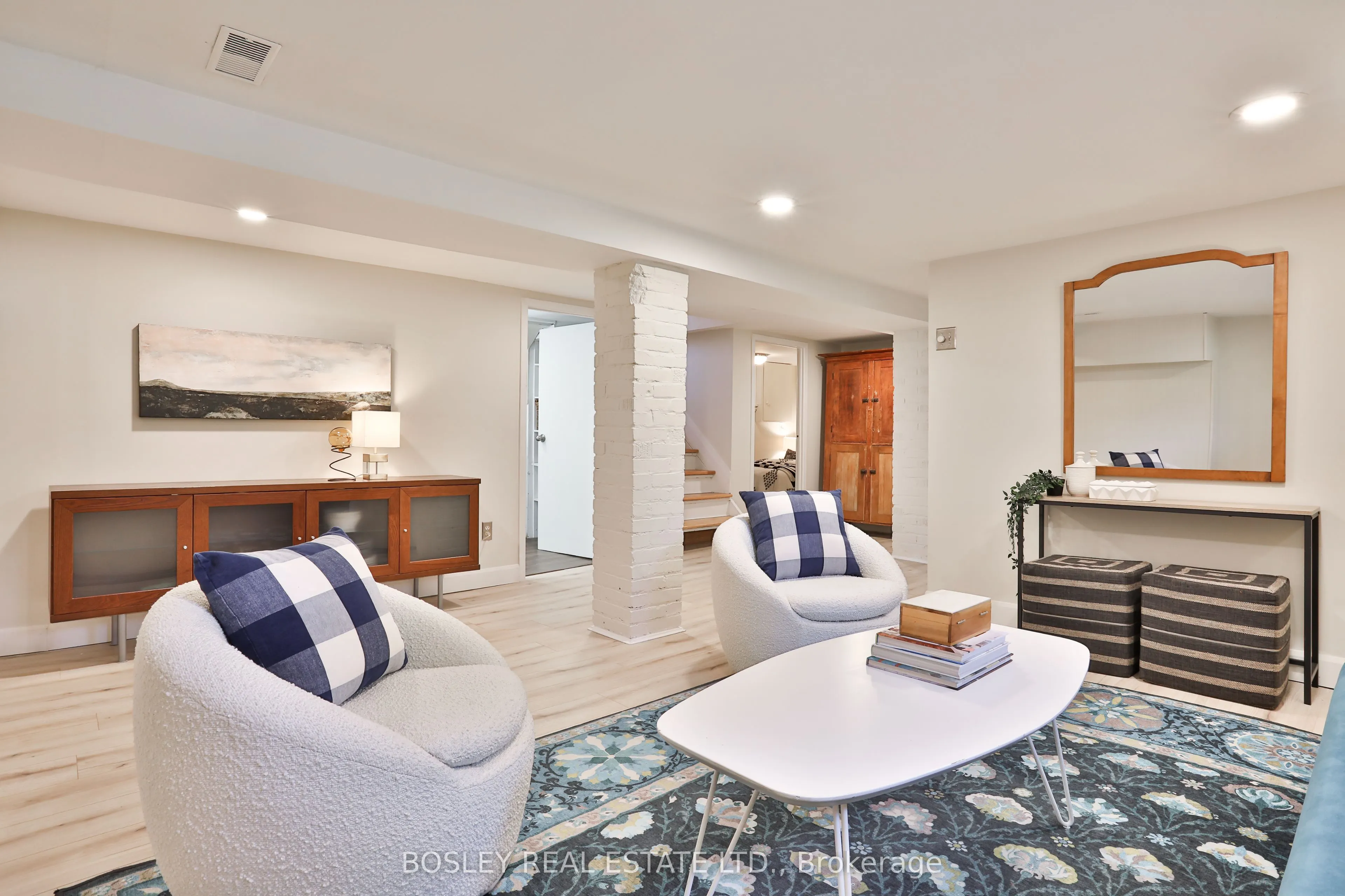14 Beach View Crescent