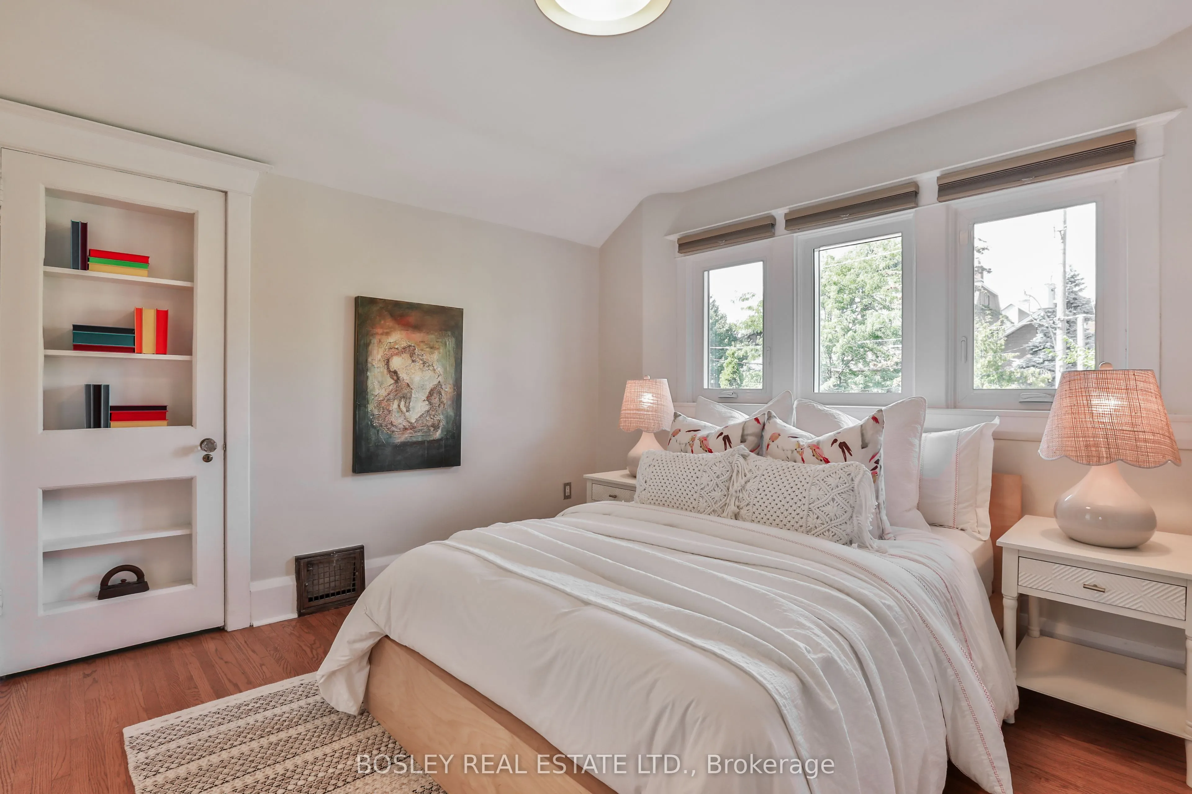 14 Beach View Crescent