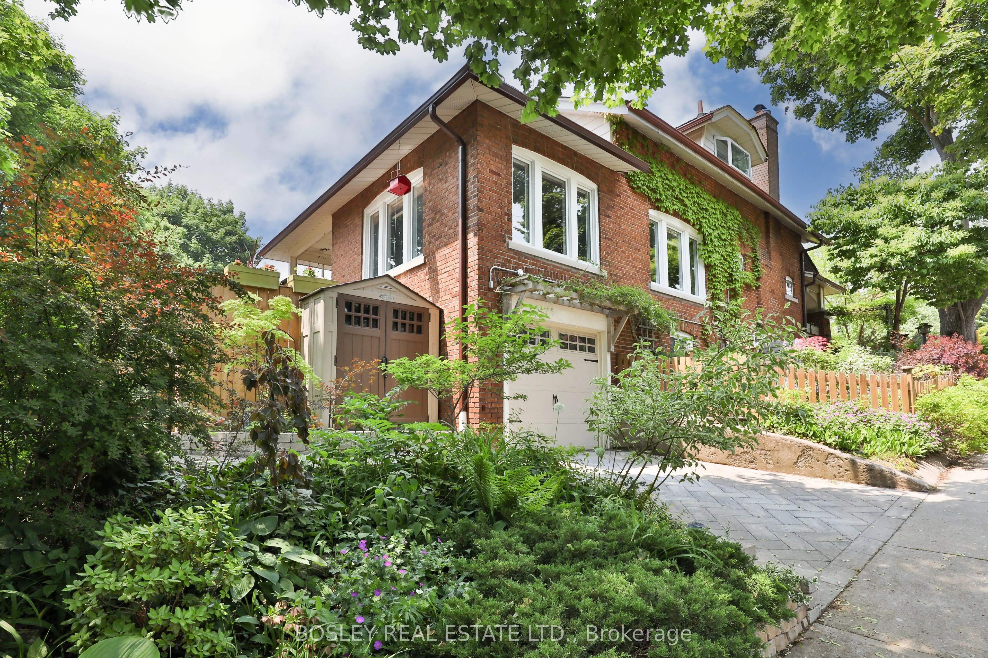 14 Beach View Crescent