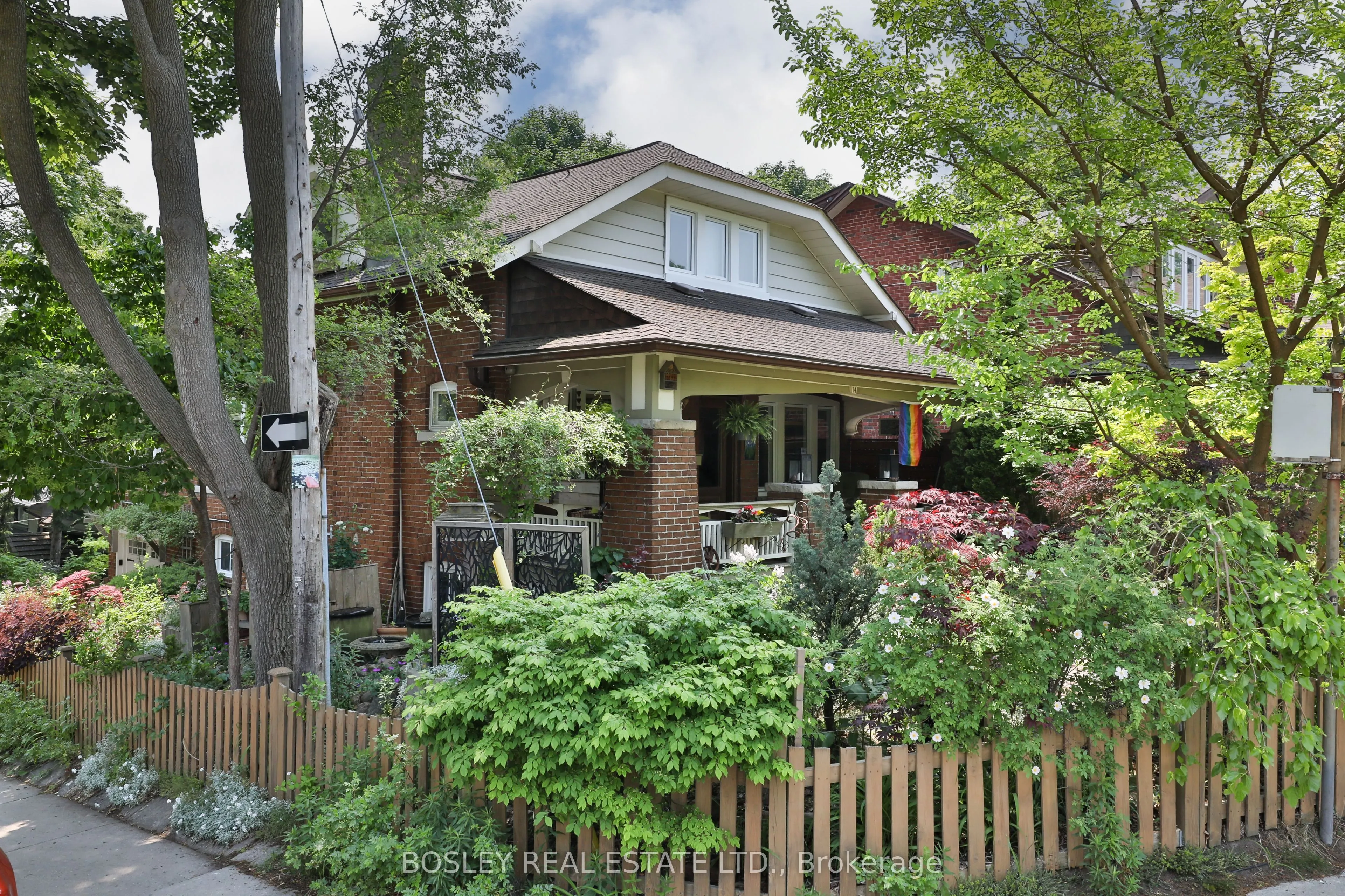 14 Beach View Crescent