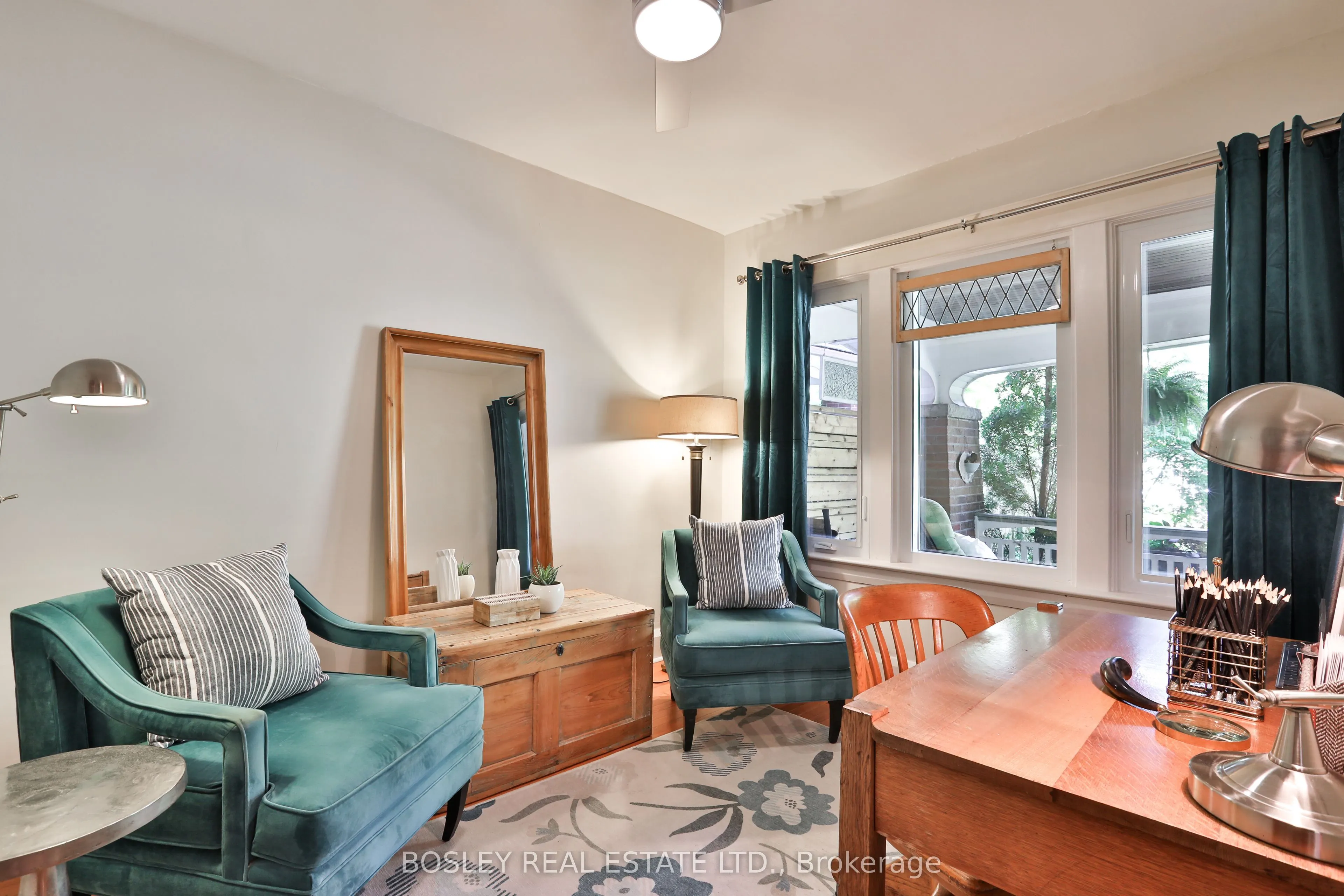14 Beach View Crescent