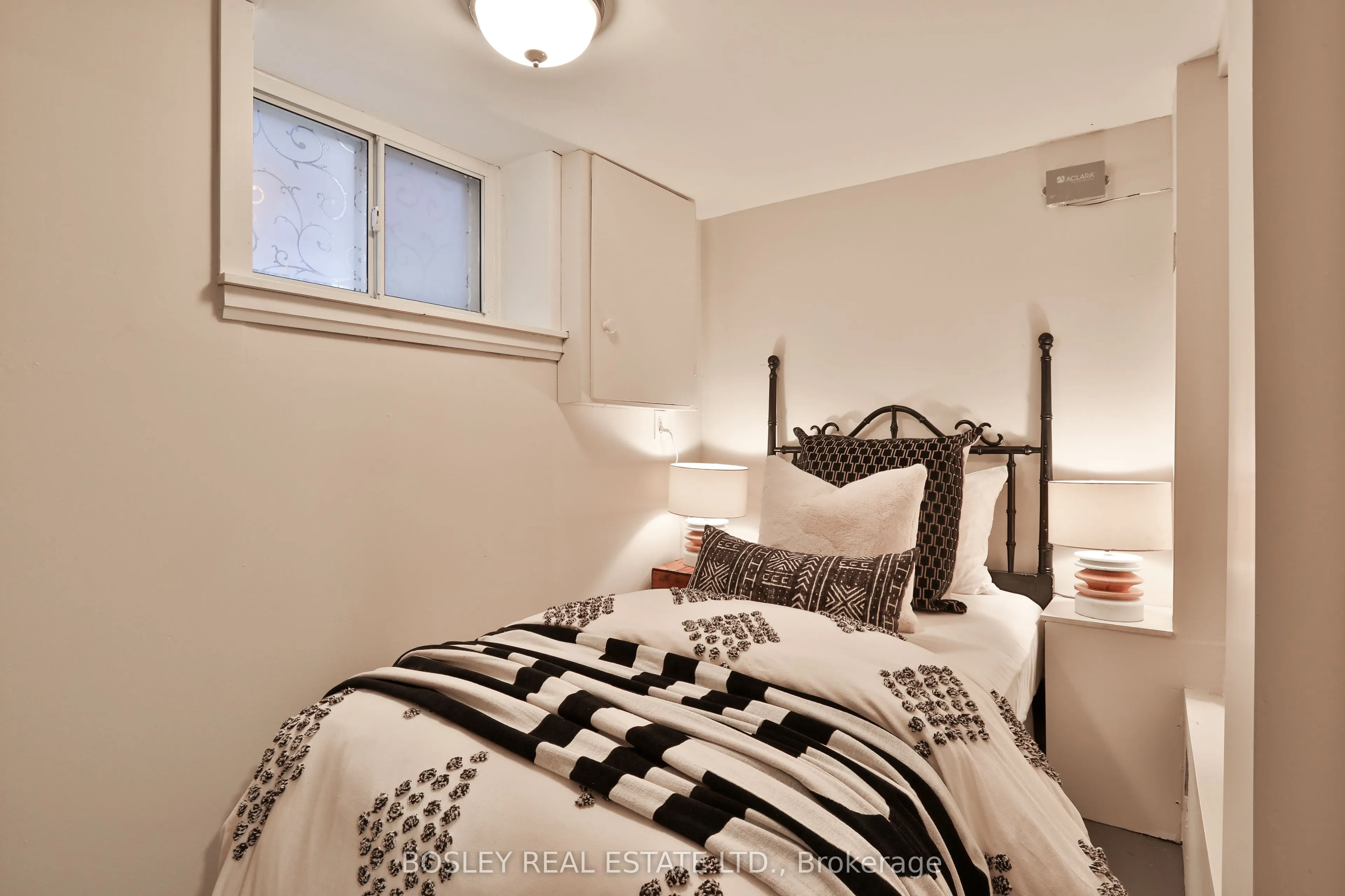 14 Beach View Crescent